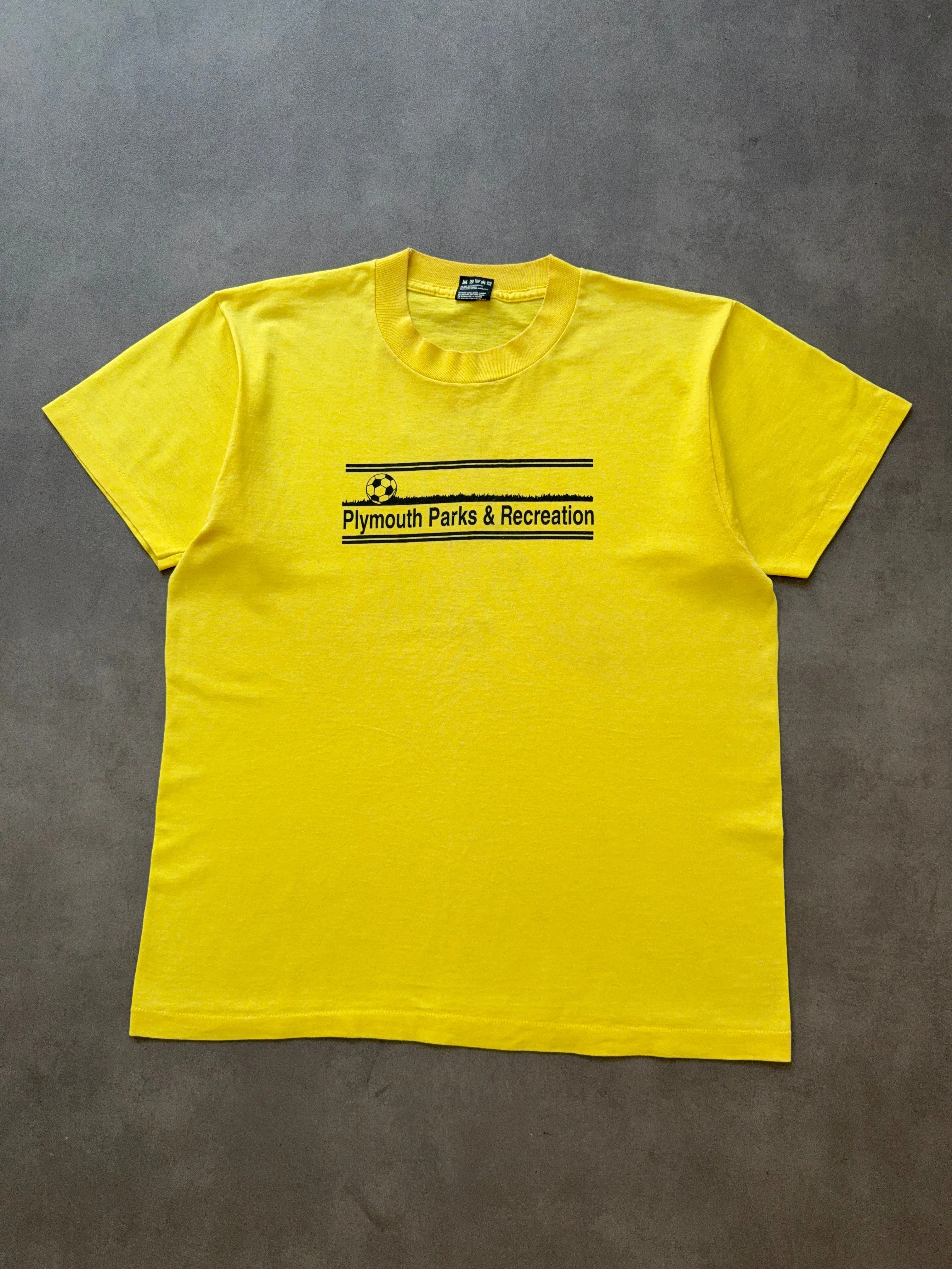 Sophisticated Casual 1990s Football Park tee (L)