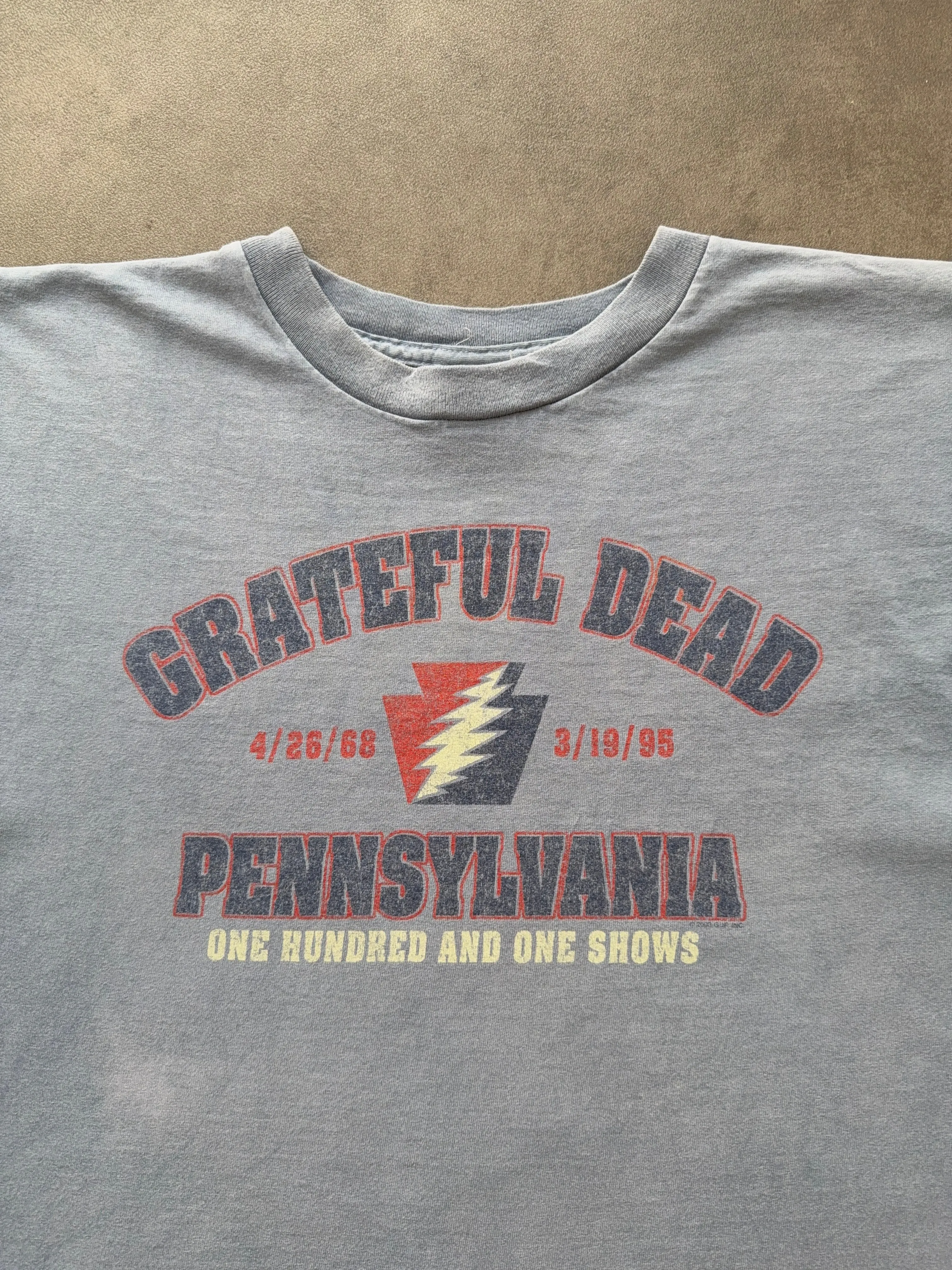 Casual Comfort Wear Sport Flex 1990s Grateful Dead tee (XL)