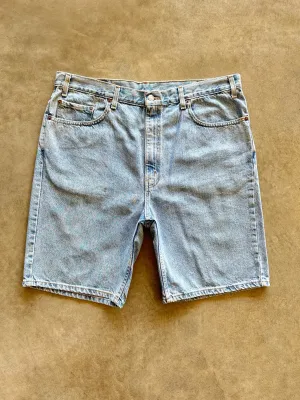 Smooth Flatlock Seams Breeze Ready 1990s Levis denim shorts (38)