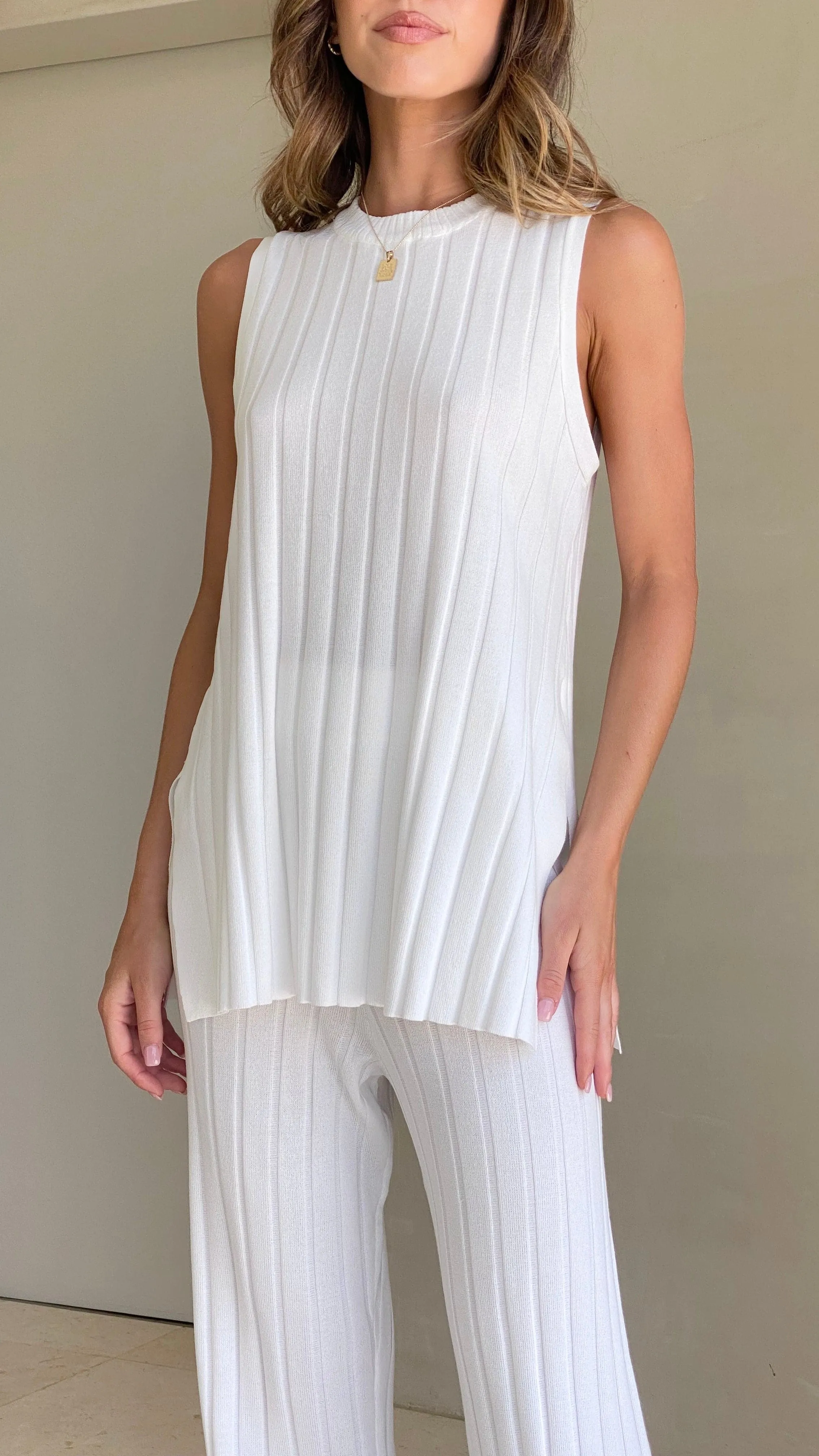 AntiStaticTechnology HypoallergenicYarn Megan Knit Top - White