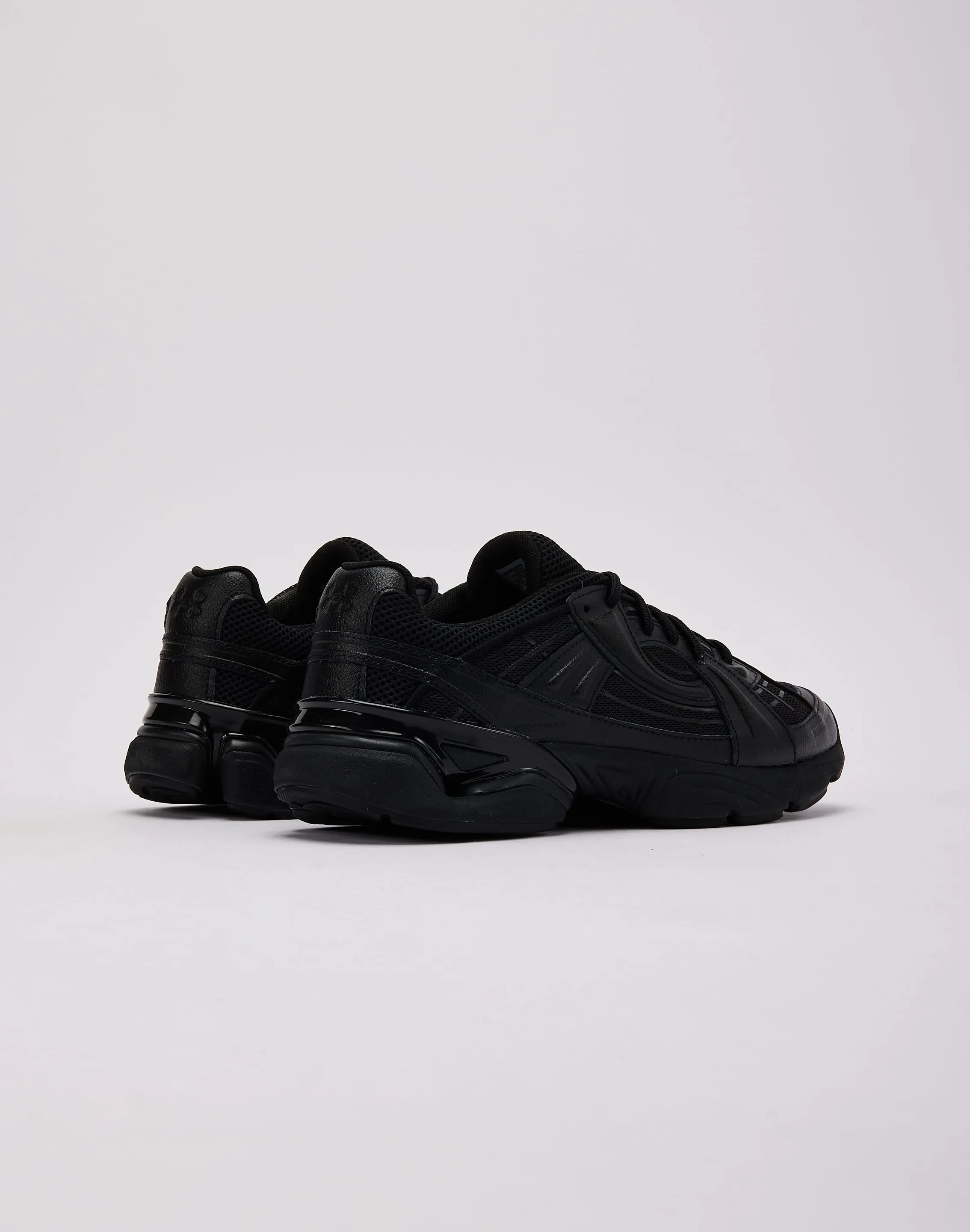 Reinforced Seams Under Armour Sola