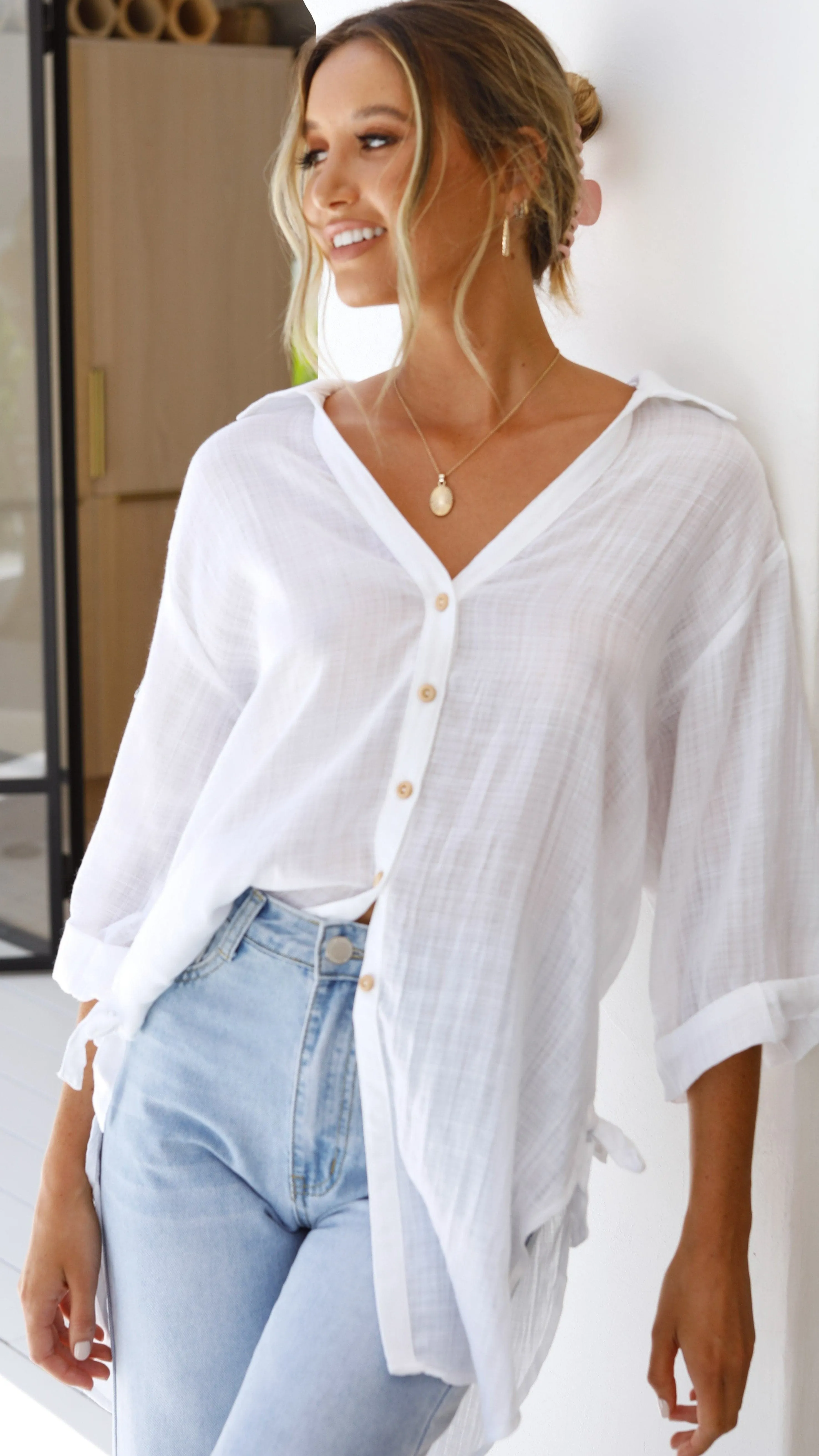 Vesper Short Sleeve Top - White Seamless construction