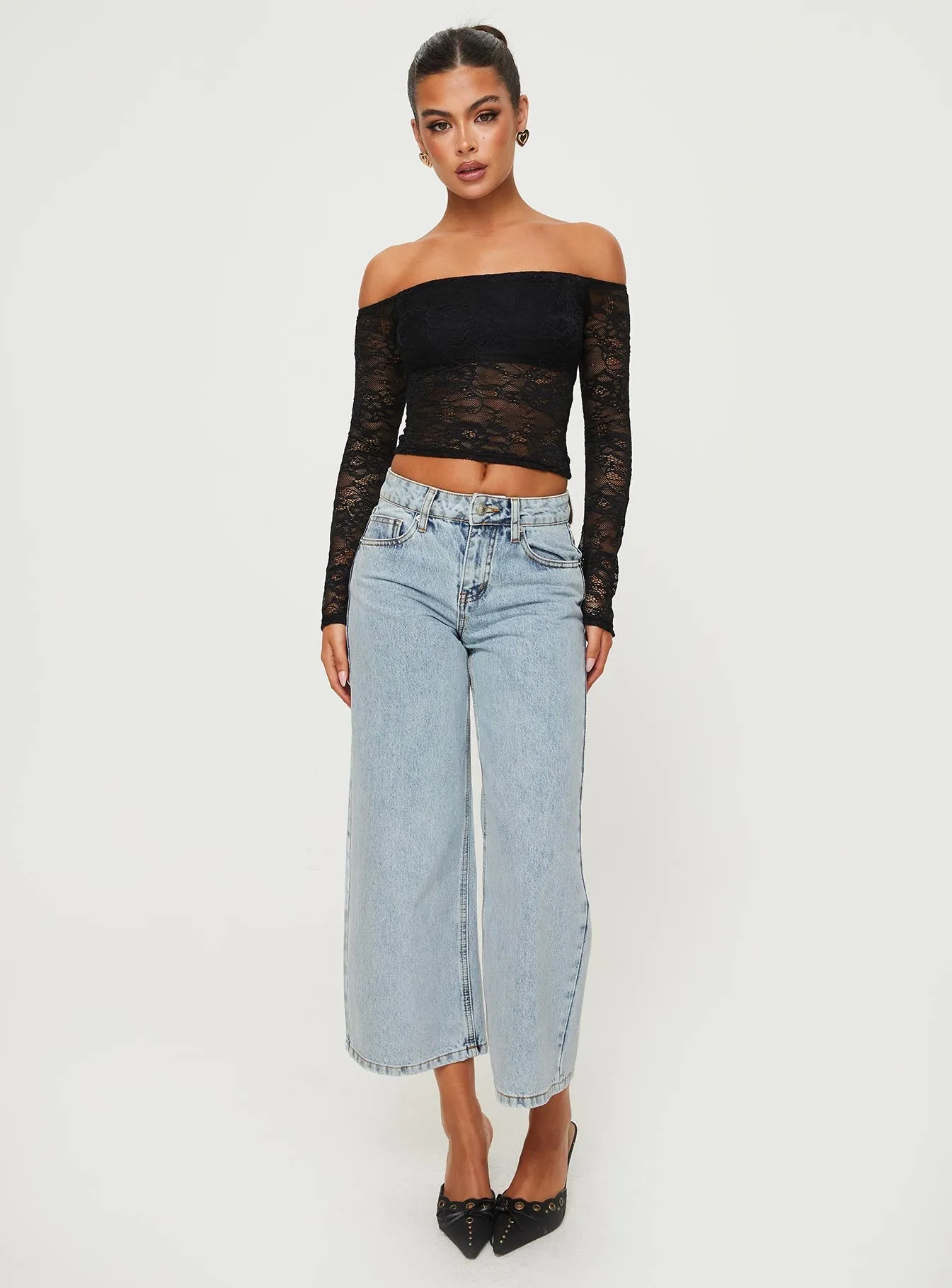 Hellsa Low Rise Slouch Cropped Jeans Light Wash Simple Aesthetic Everyday Motion