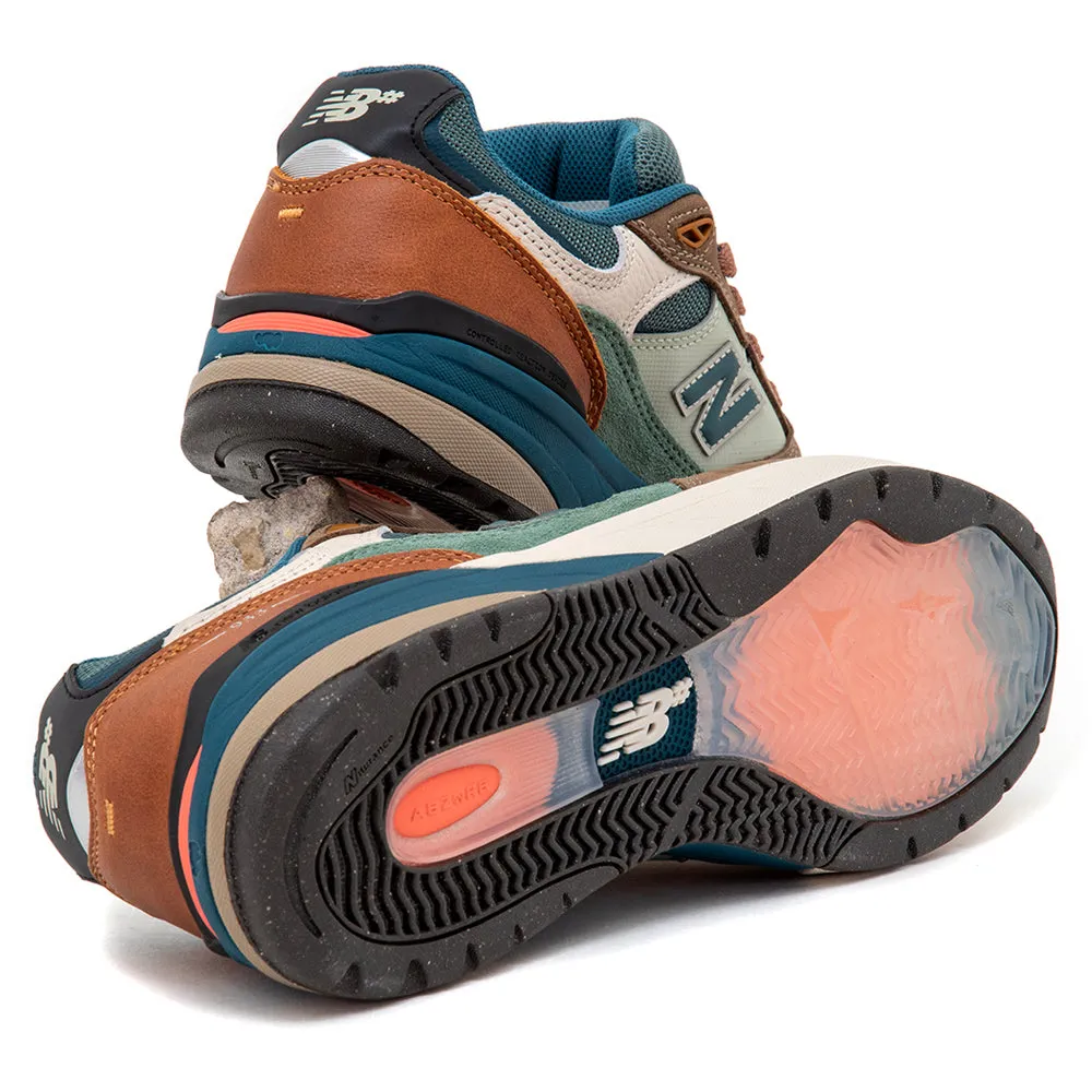 Zip Fast Balance Core NM933 Andrew Reynolds (Tan / Teal)