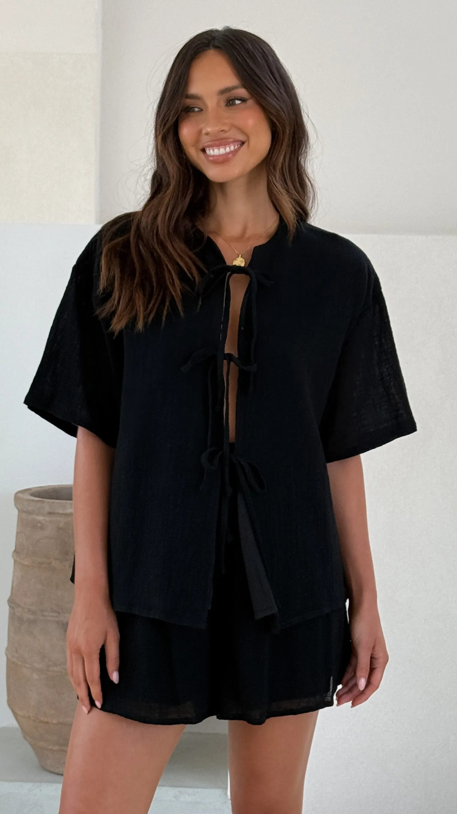 Arana Top - Black Date Vibe