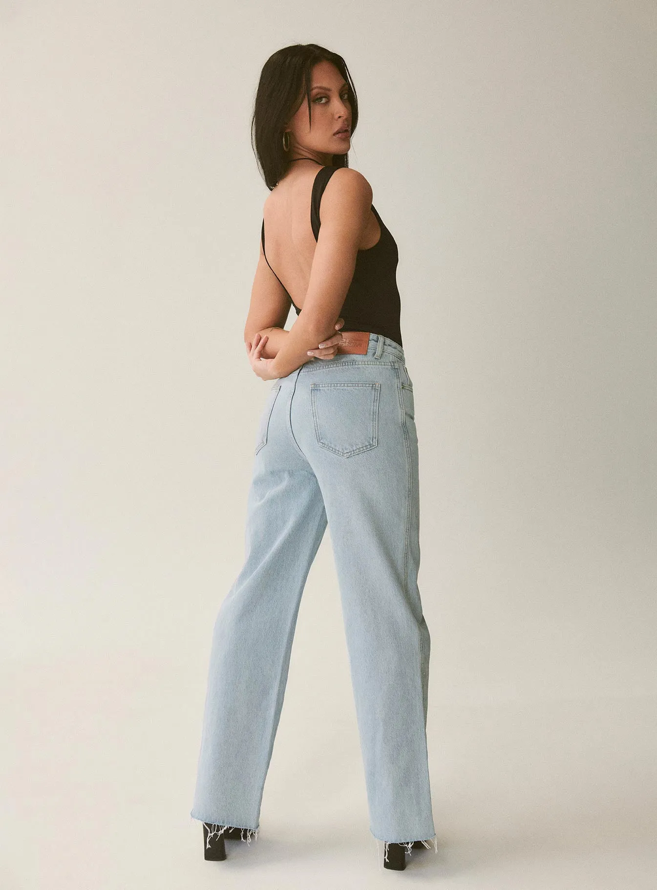 Arlington Straight Leg Denim Jeans Light Wash Tall Eco Friendly Chill Outfit Road Trip Sanded Seam Comfort