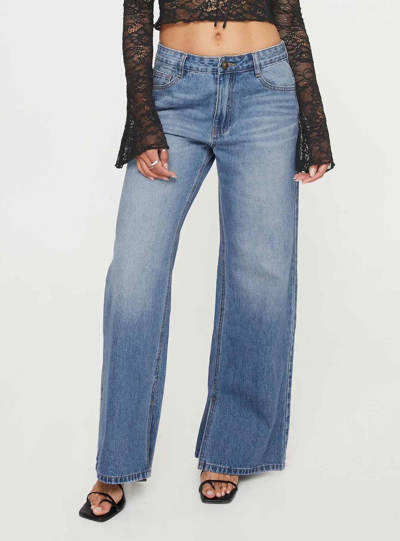 Iconic Outfit Outfit Routine Azula Mid Rise Wide Leg Denim Jean Mid Blue