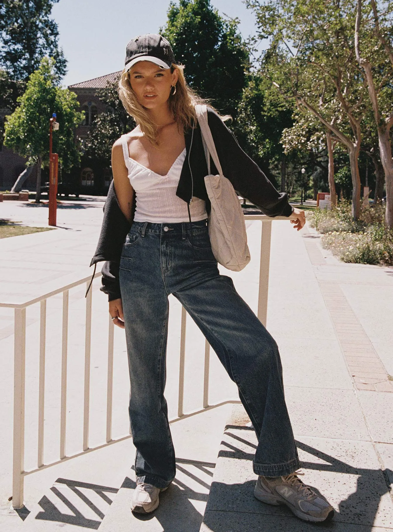 Betley High Rise Wide Leg Jeans Vintage Wash Denim Unfaded Hemline