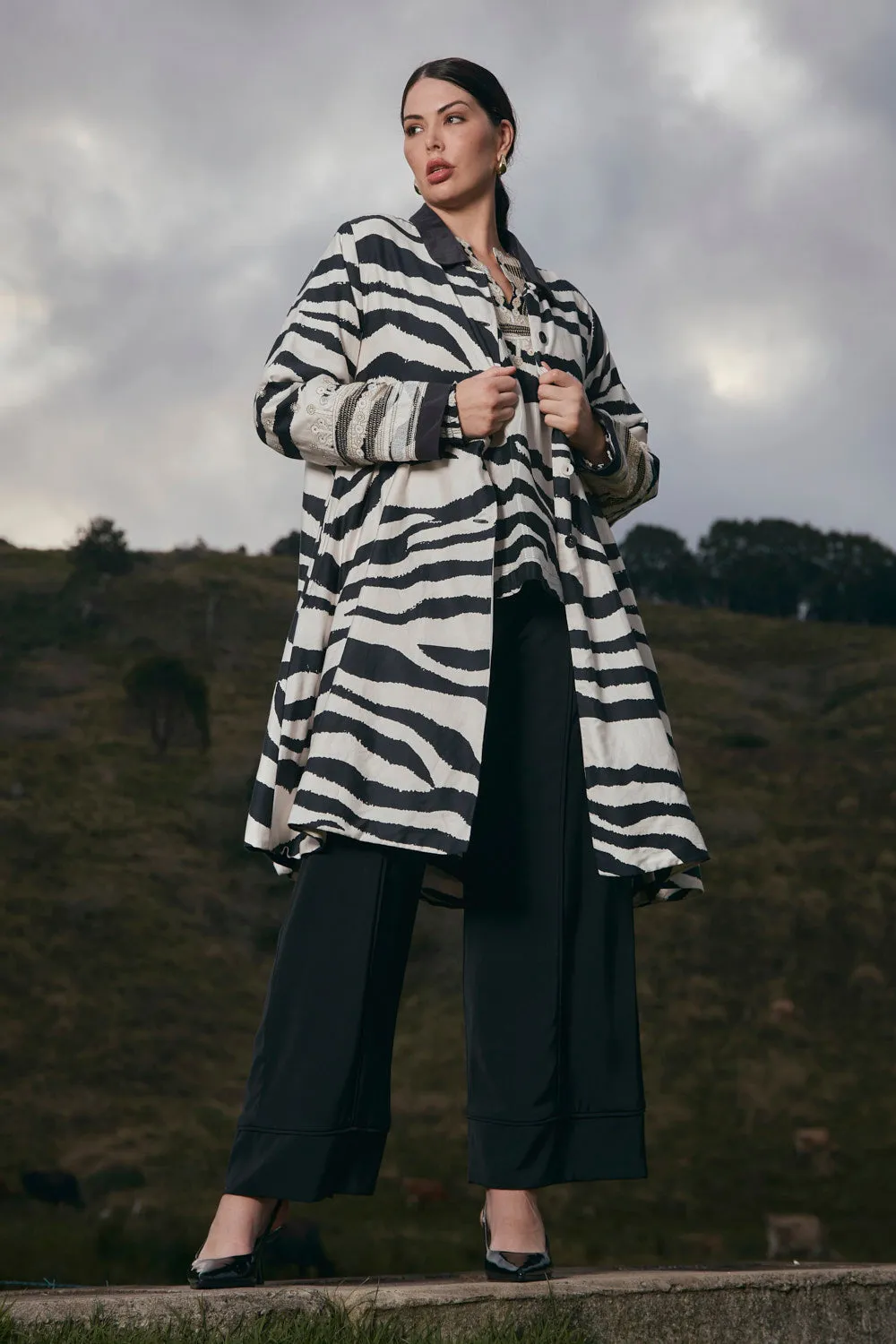 Hidden Ventilation Zones Bonnie Embroidered Jacket in Bengal