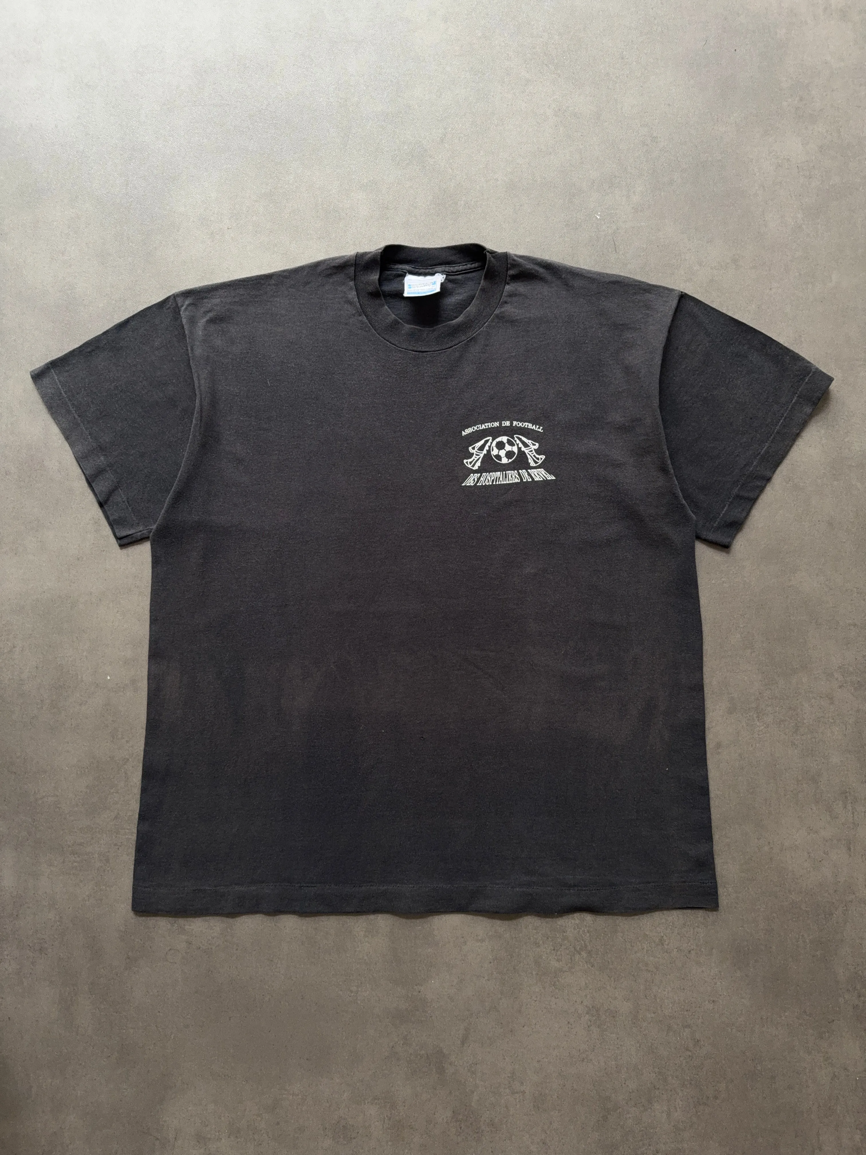 Chilly Weather Style 1990s football association faded tee (XL)