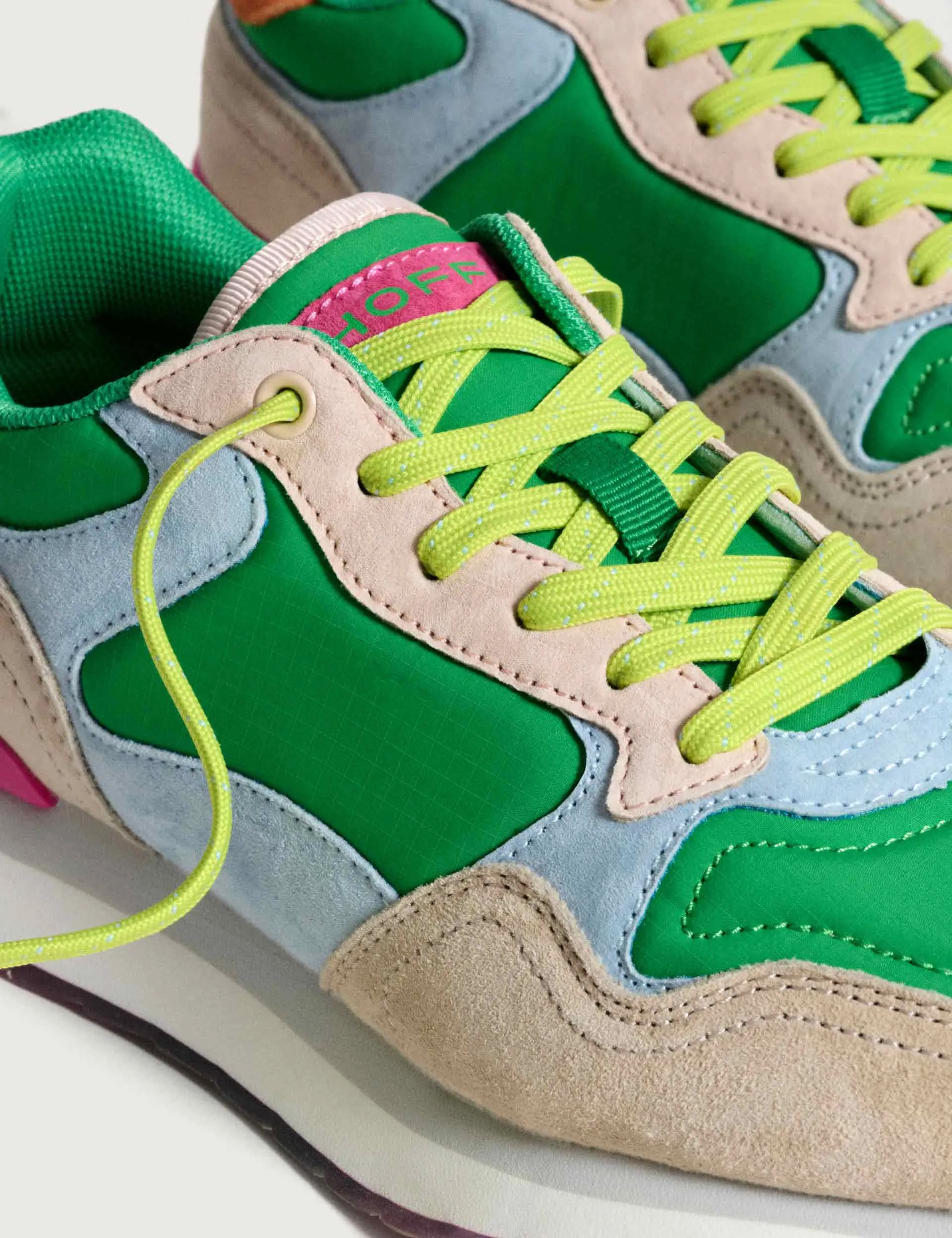 City - Gold Coast Travel Daily Machine washable