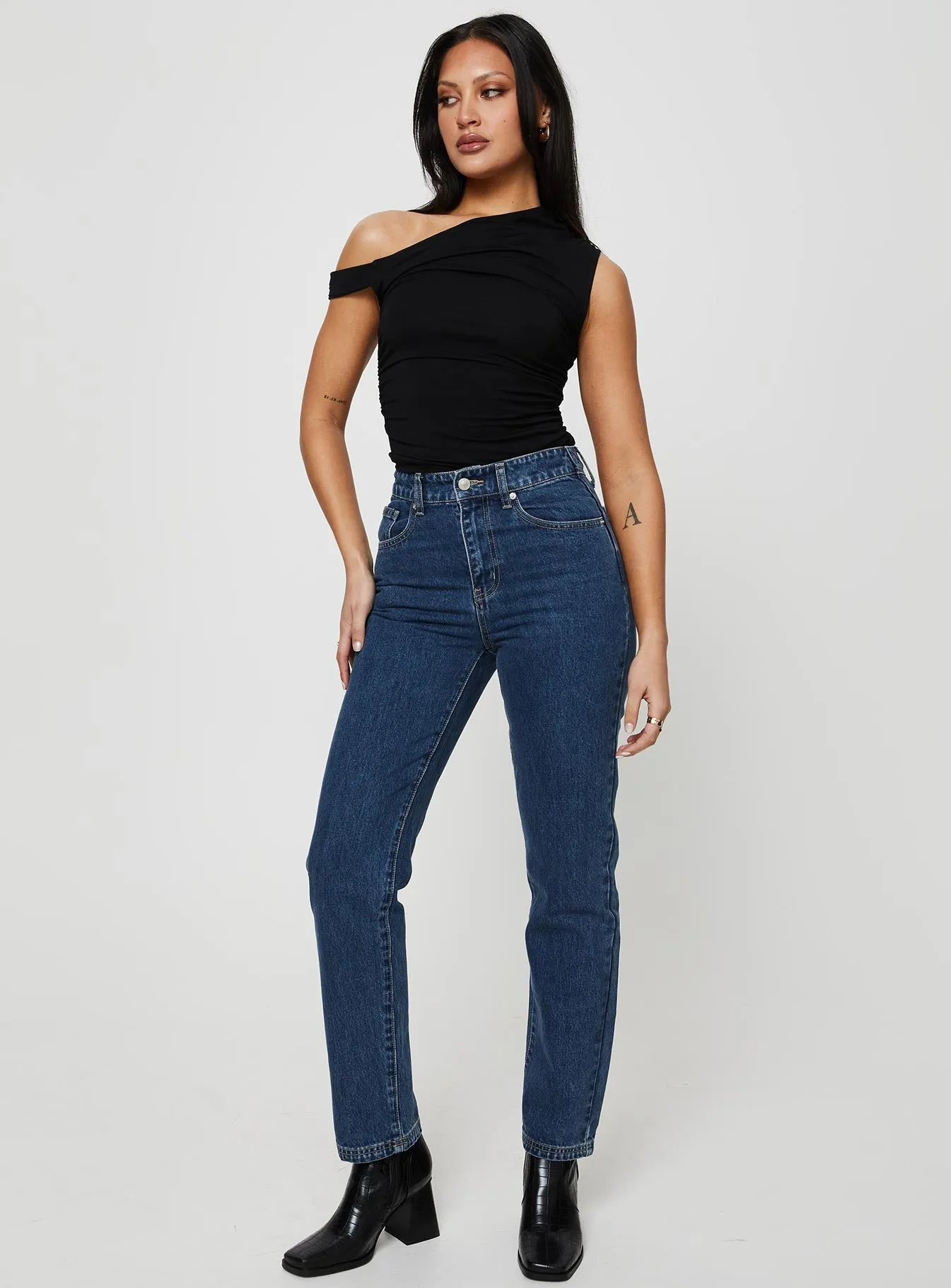 Gyoke Jeans Dark Wash Denim Sustainable Dye Methods