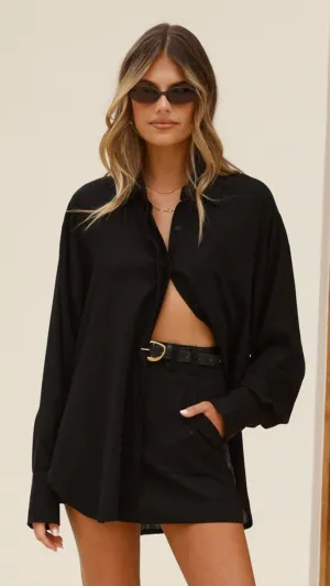 Adaptable Outfit Charla Button Up Top - Black