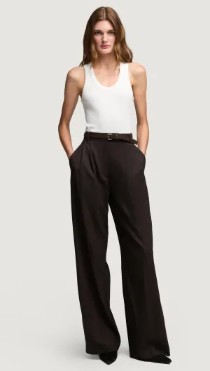 Pleated Trouser in Seasonless Wool | Coffee Casual Active AllDayCompression