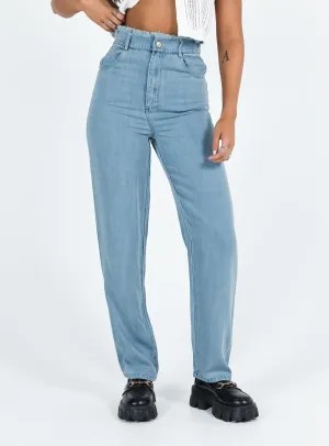 Nathalia Jeans Mid Wash Denim Breathable Brunch Outfit