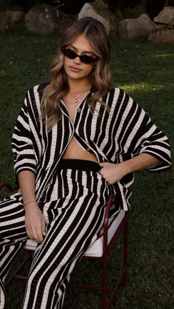 Layla Button Up Knit Shirt - Black DoubleStitched Seams Laid-Back Outfit