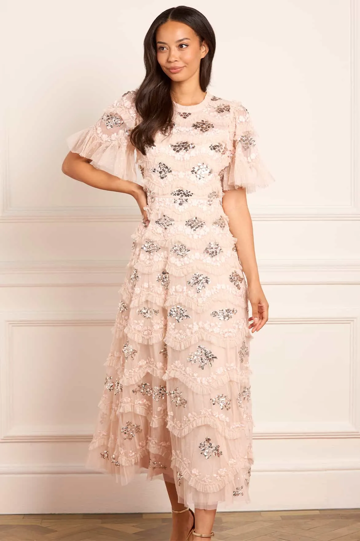 Light Motion Daisy Wave Ankle Gown