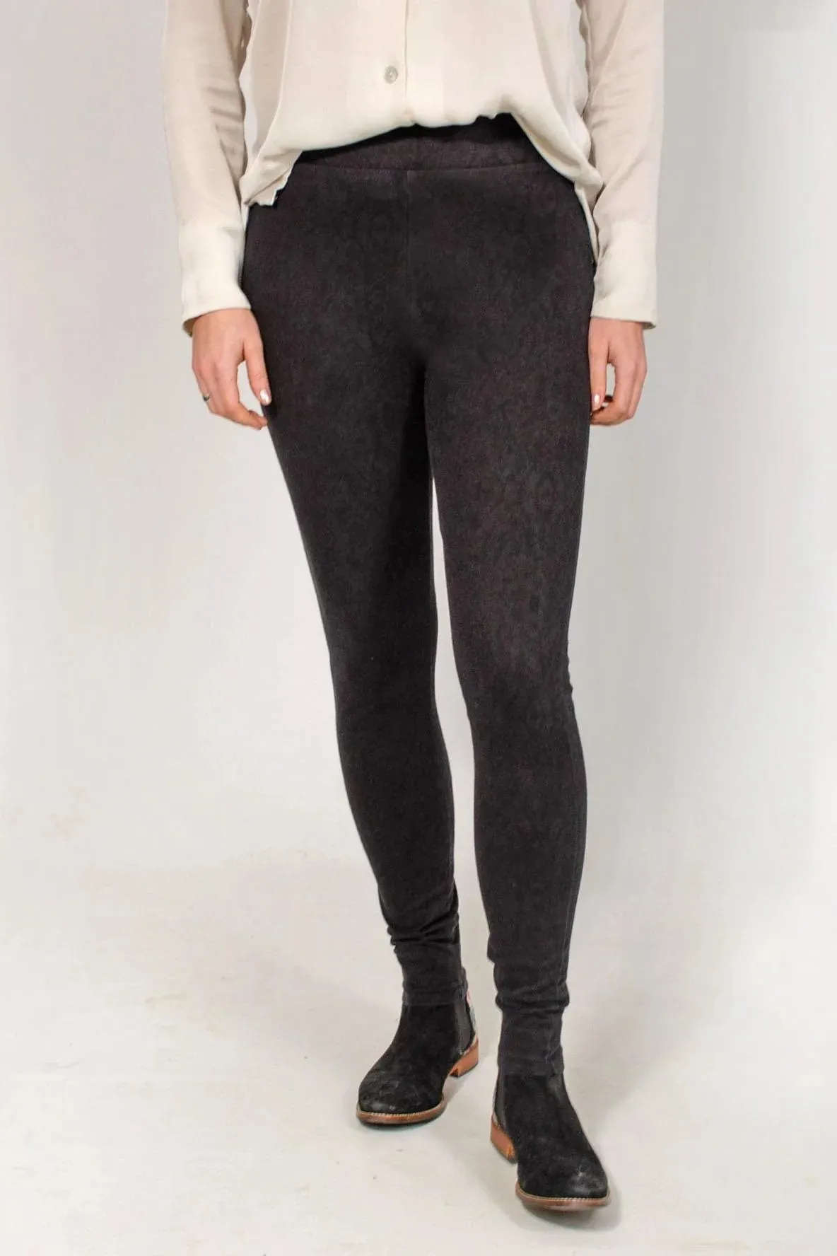 Always Fits Well Damask Print Jeggings