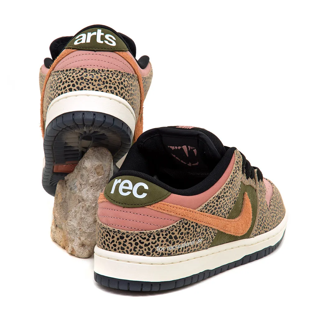 Travel Must Dunk Low Pro (Khaki/Amber Brown-Rough Green-Rust Pink)