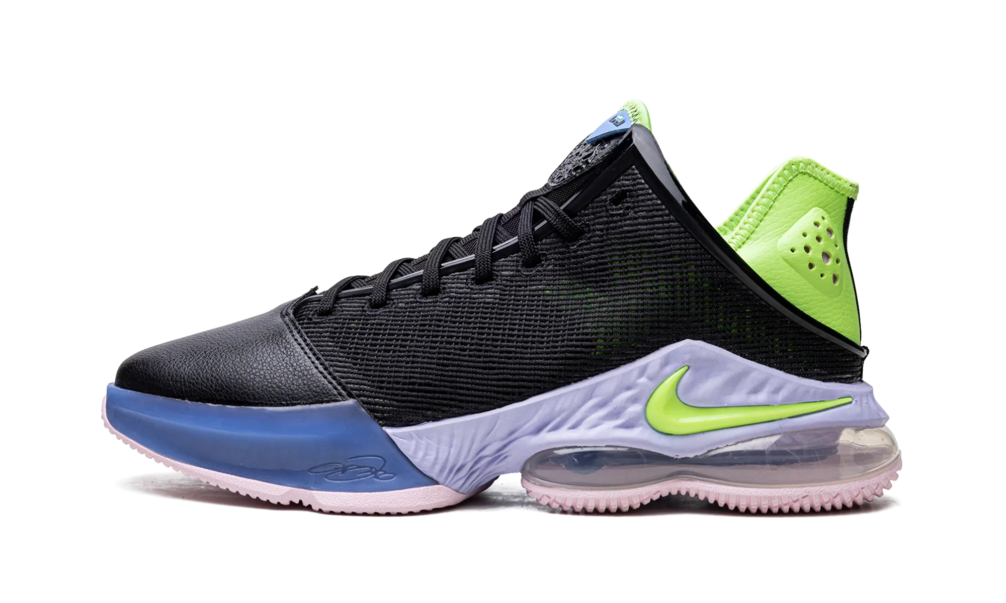 LeBron 19 Low "Black / Ghost Green" long - distance runner's shoe selection modern running shoes