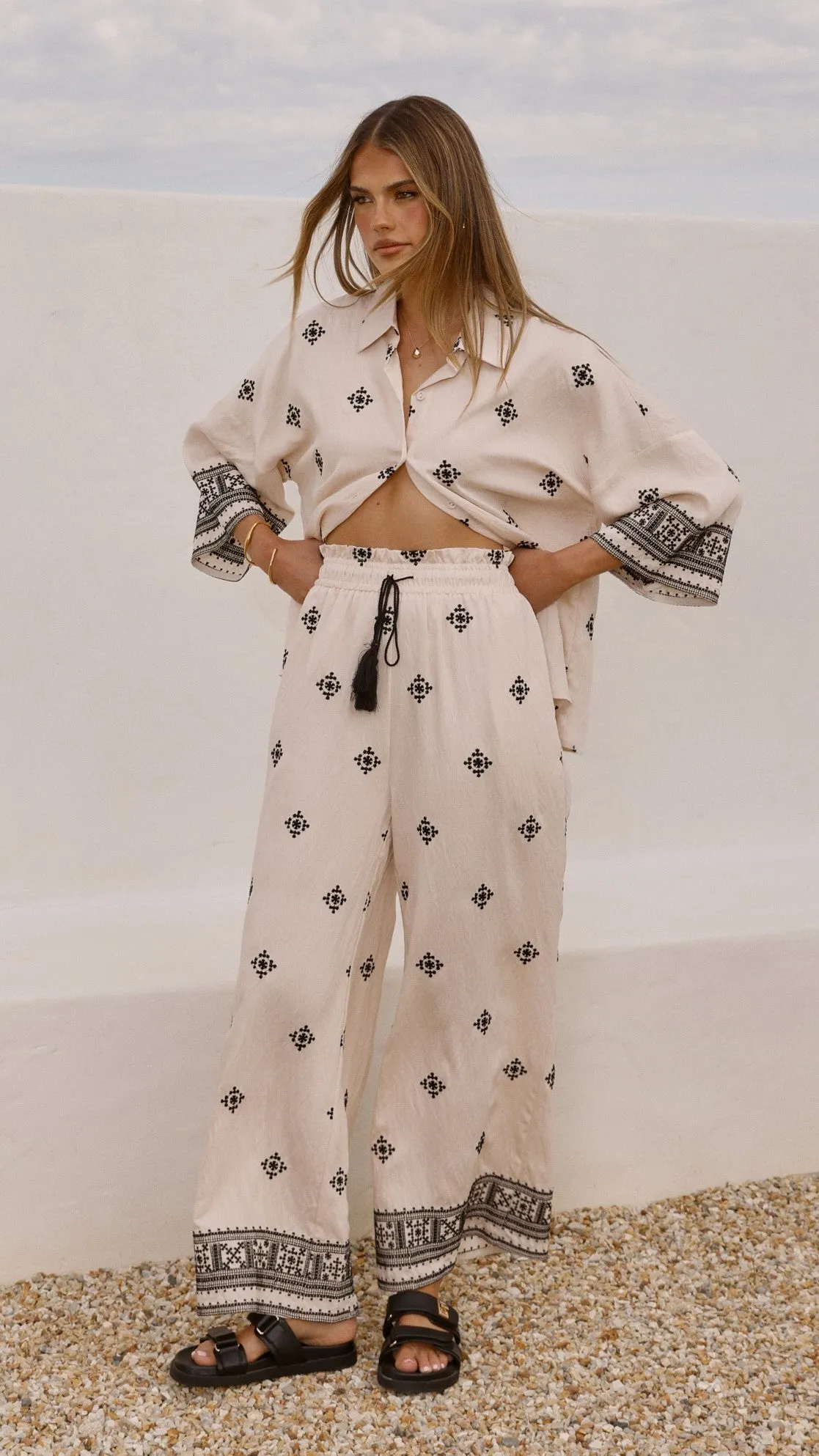 Morning Ease HypoallergenicYarn Deni Button Up Shirt - Beige/Black