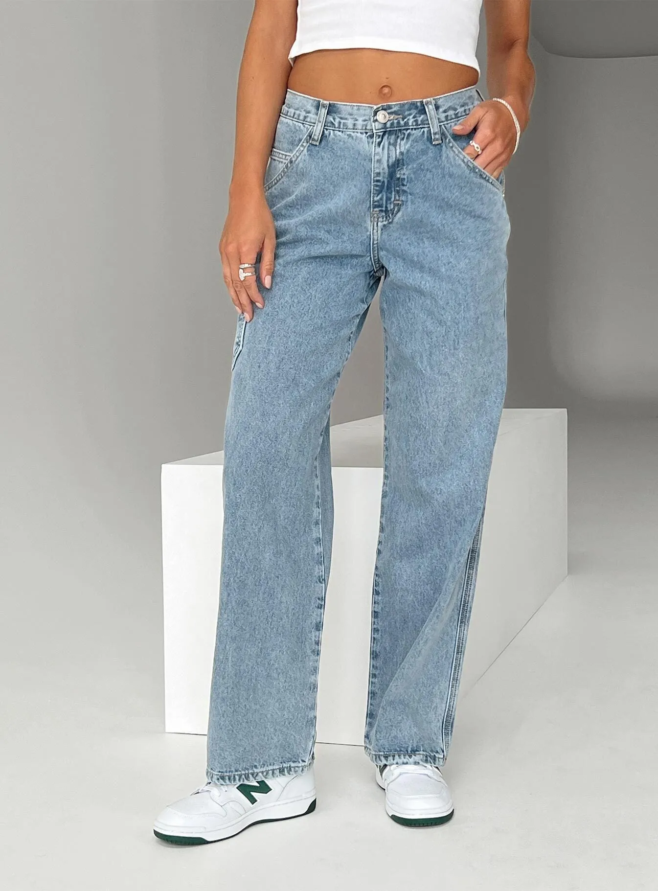 Trend Setter Vintage Lover Tami Cargo Jeans Mid Wash Denim