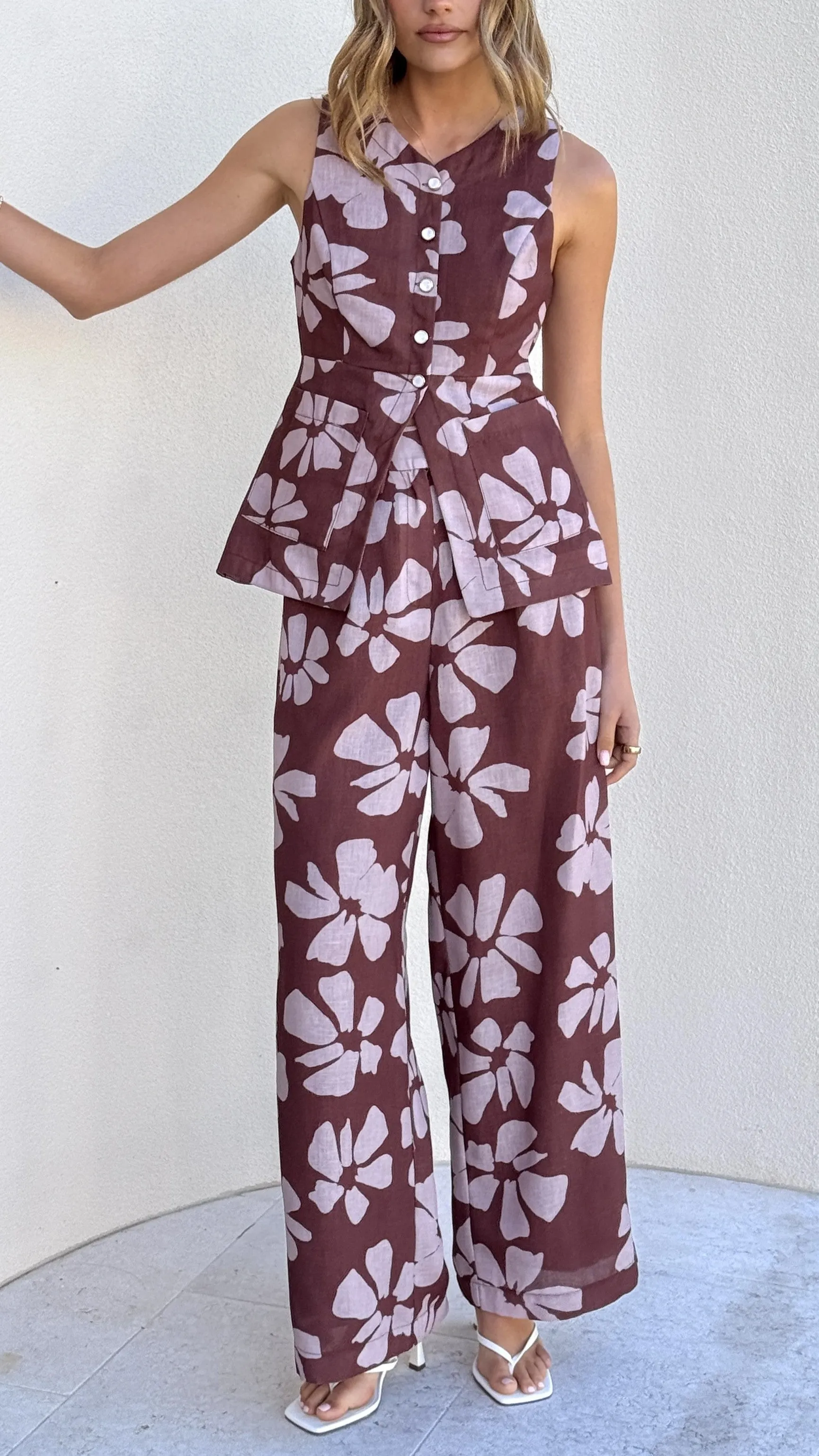 Wool Fit Amber Top - Brown Daylillies