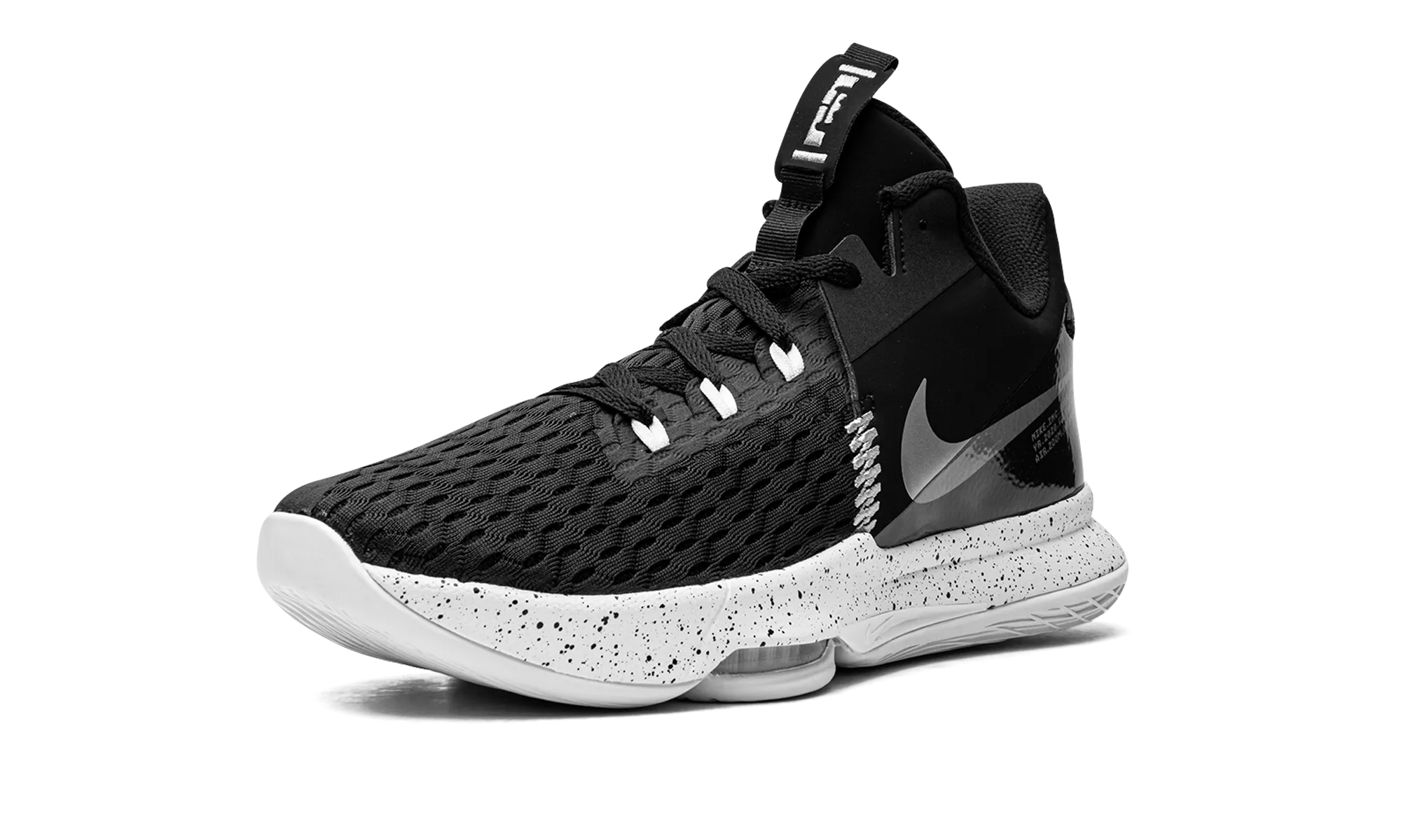 LeBron Witness V paddleboarding - running shoes Stabilizing TPU Frame