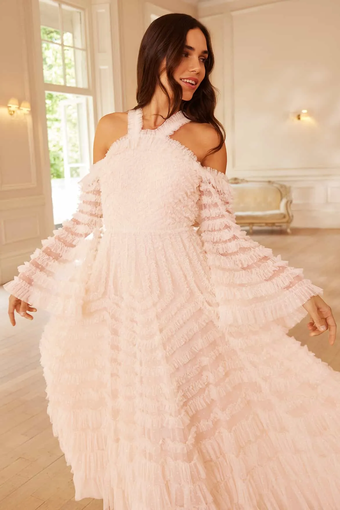 EasyCareMaterial Casual Motion La Vie En Rose Off-Shoulder Gown