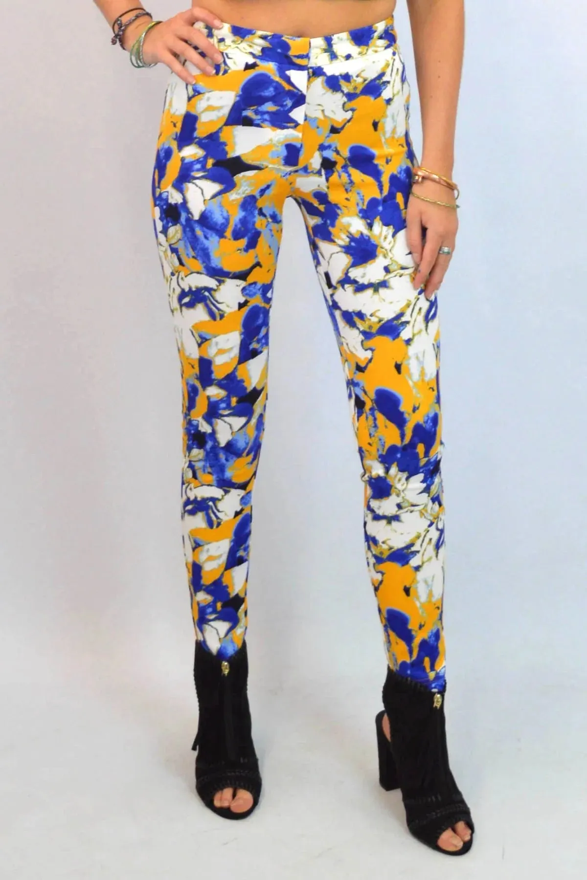 Cool Outfitters Tailored Fit Floral Scuba Jeggings