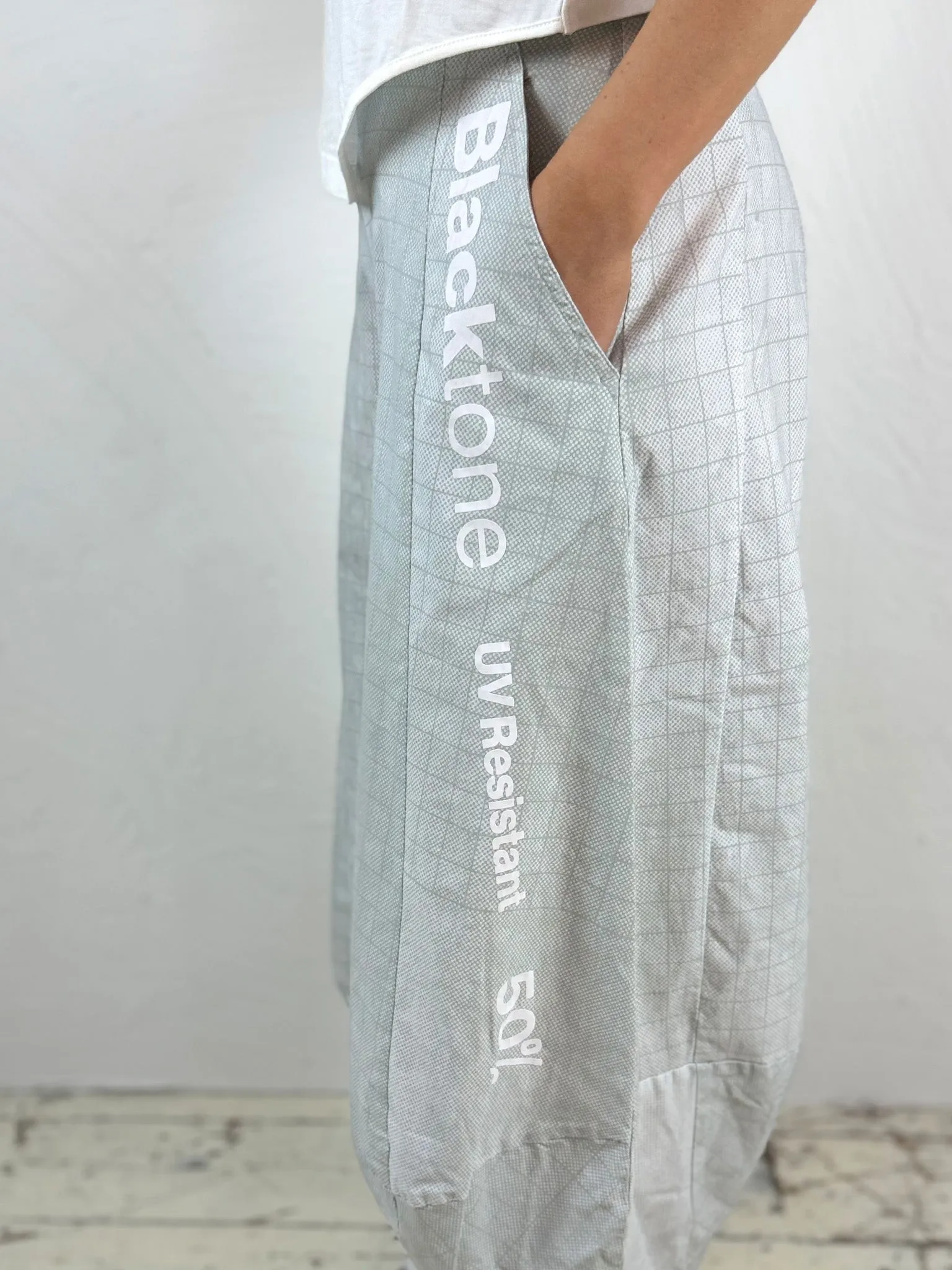 Seamless Waist Technology Grey Print Trousers '3440110'