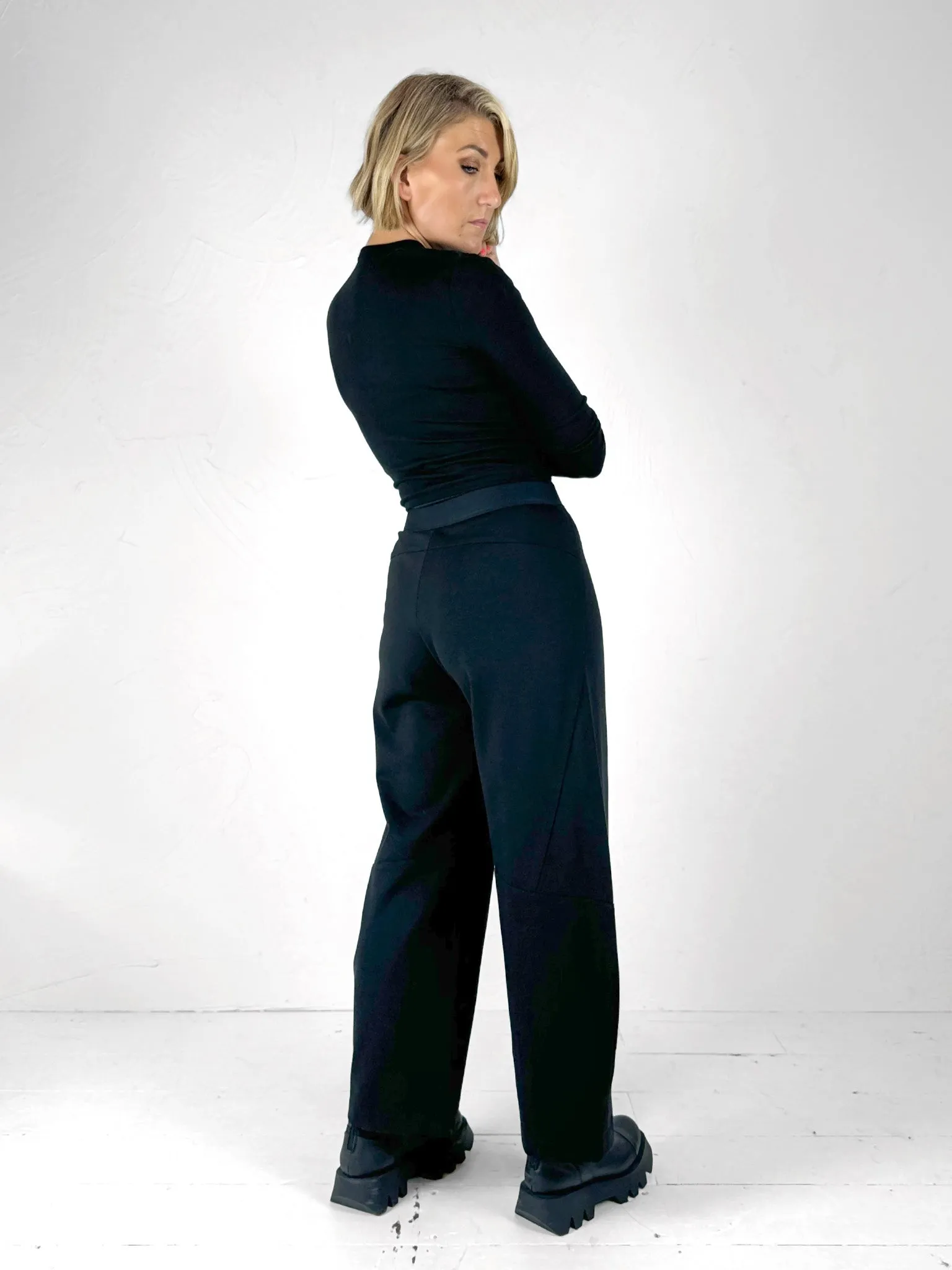 AntiStaticTreatment Mid Rise Hale Technical Jersey Black Trousers