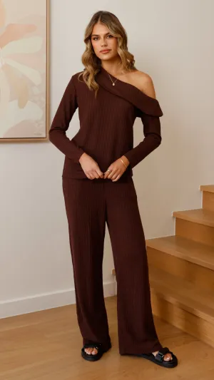 Resort Mood FoldableDesign Harini Off Shoulder Long Sleeve Top and Pants Set - Chocolate