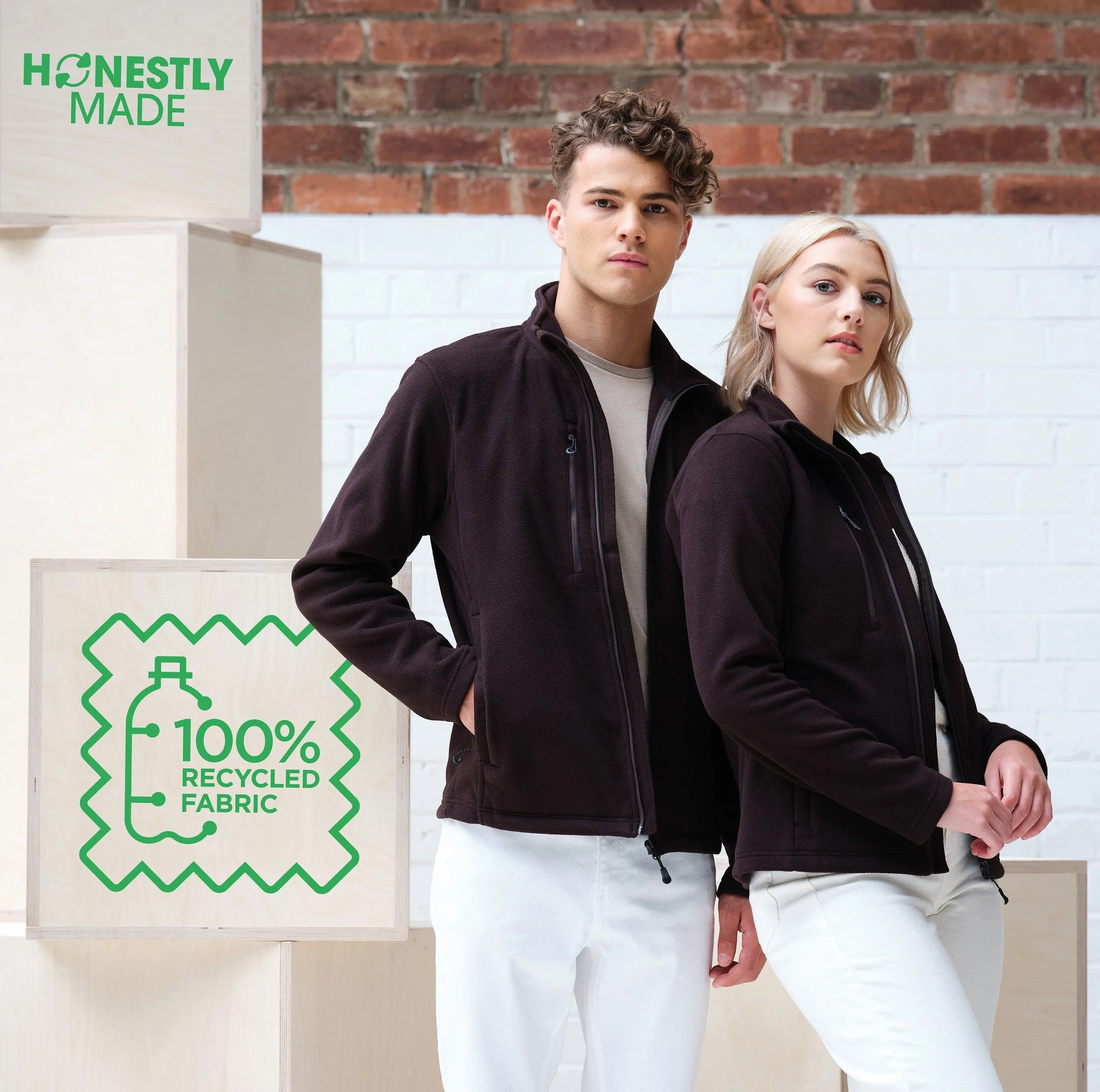 Honestly Made Recycled Fleece Jacket | BLACK Sporty Look