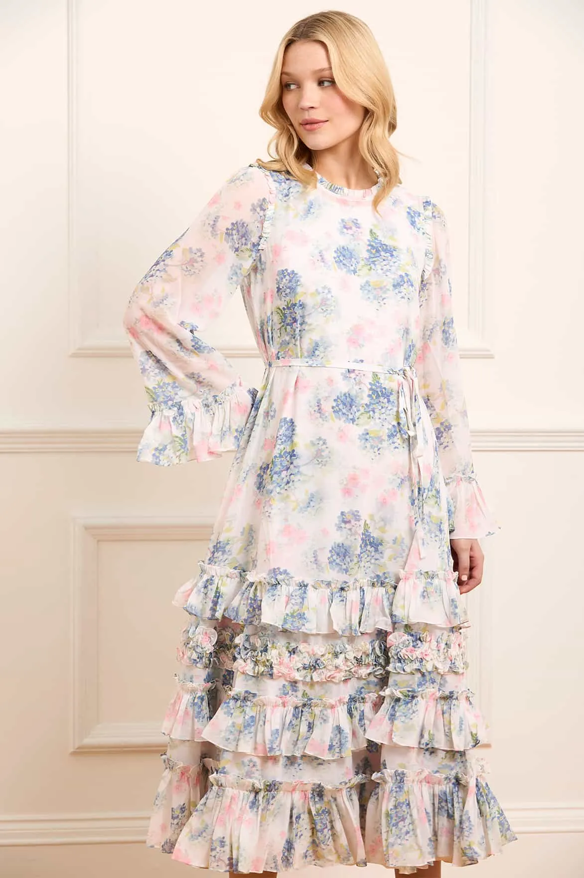 Artistic Flair City Ready Hydrangea Chiffon Round Neck Ankle Gown