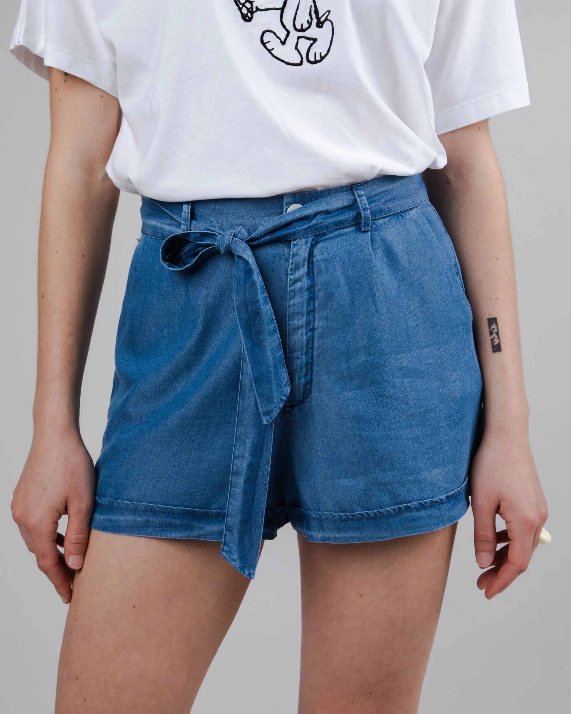 maternity option Indigo Belted Shorts Blue