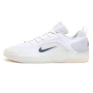 Anatomical Contour Design Deep Grip Zoom Nyjah 4 (White / Black - White - Black)