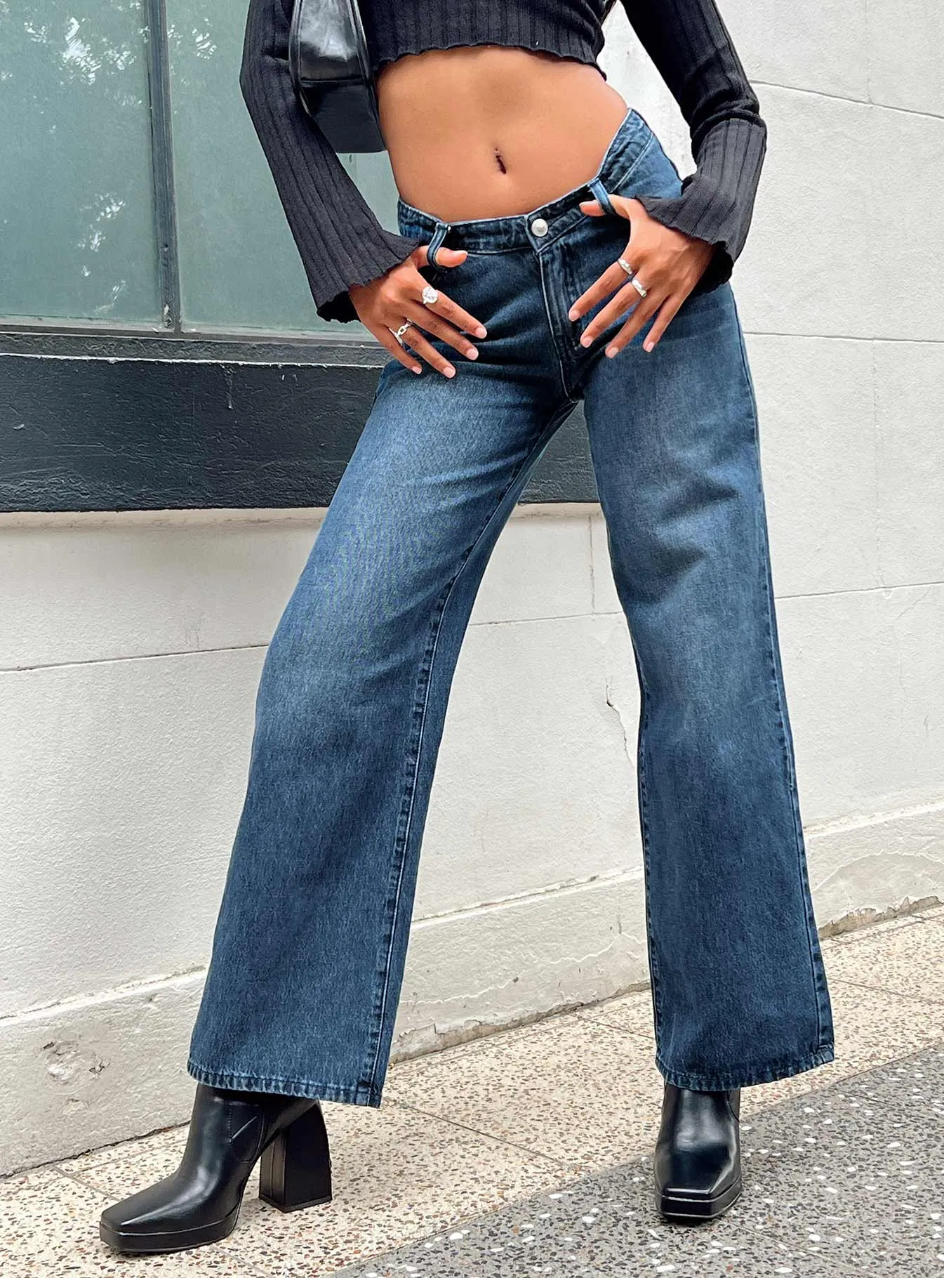 Karol V-waist Wide Leg Jeans Dark Wash Denim elastic waistband Basic Comfort