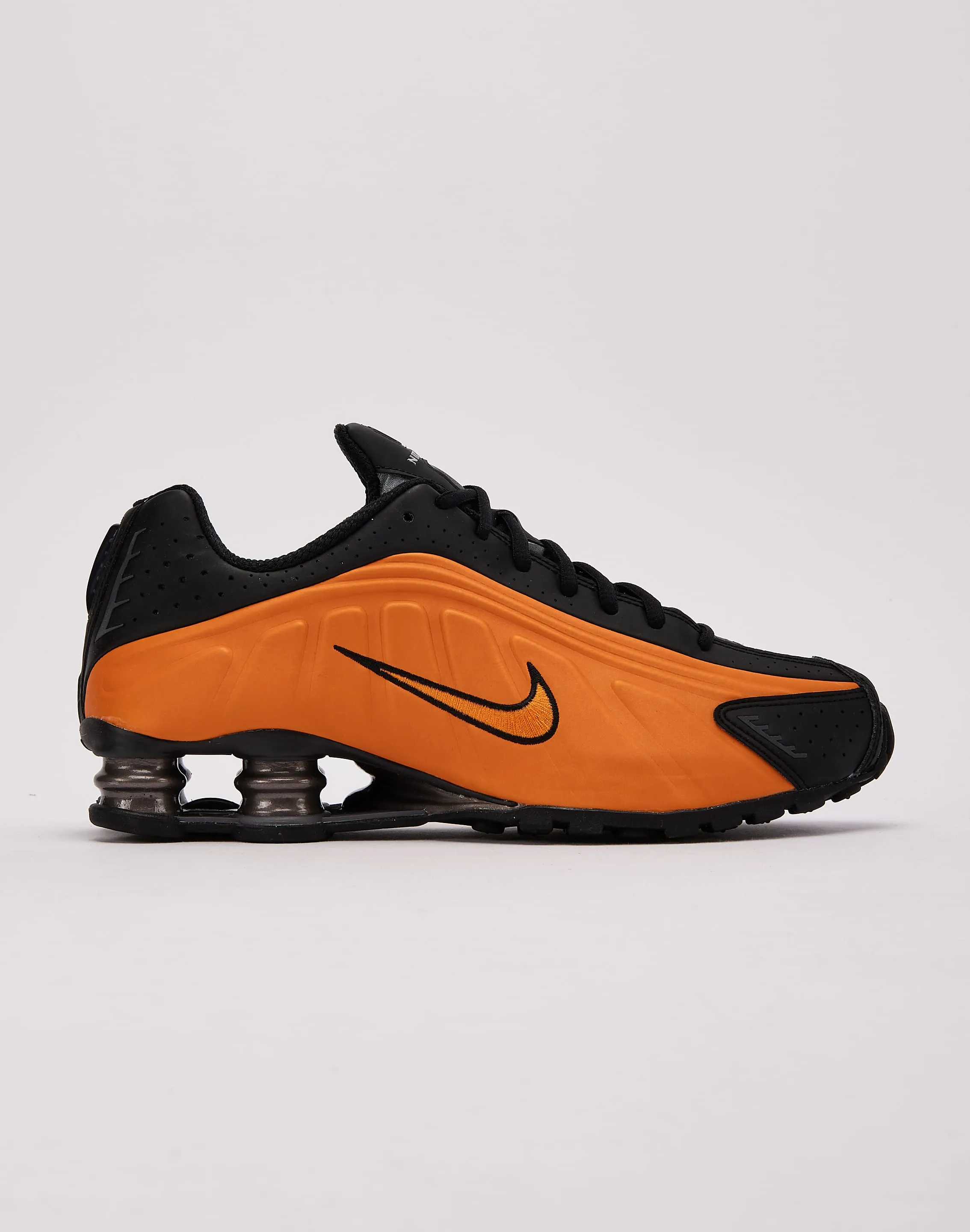 running shoes for 10K races Nike Shox R4