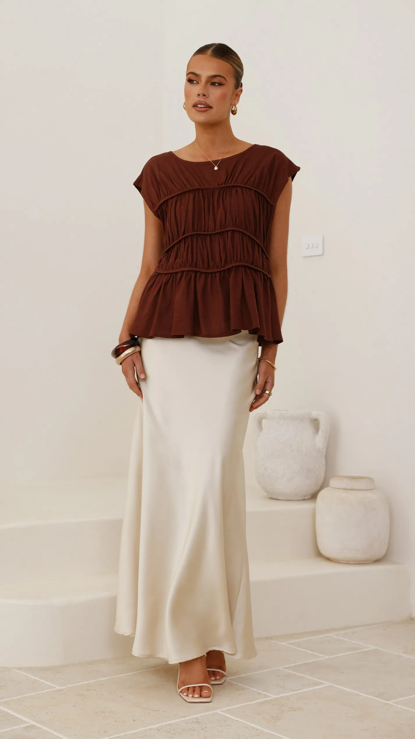 Adaptable Outfit Liora Top - Chocolate