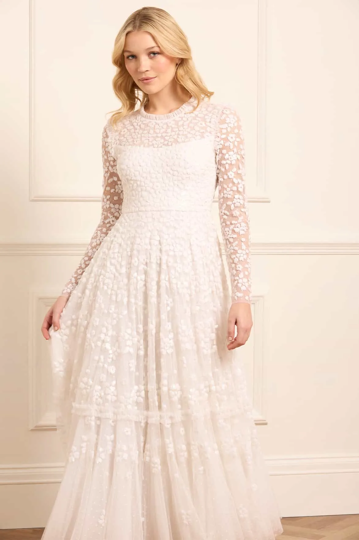 Neutral Look Maeva Ankle Gown