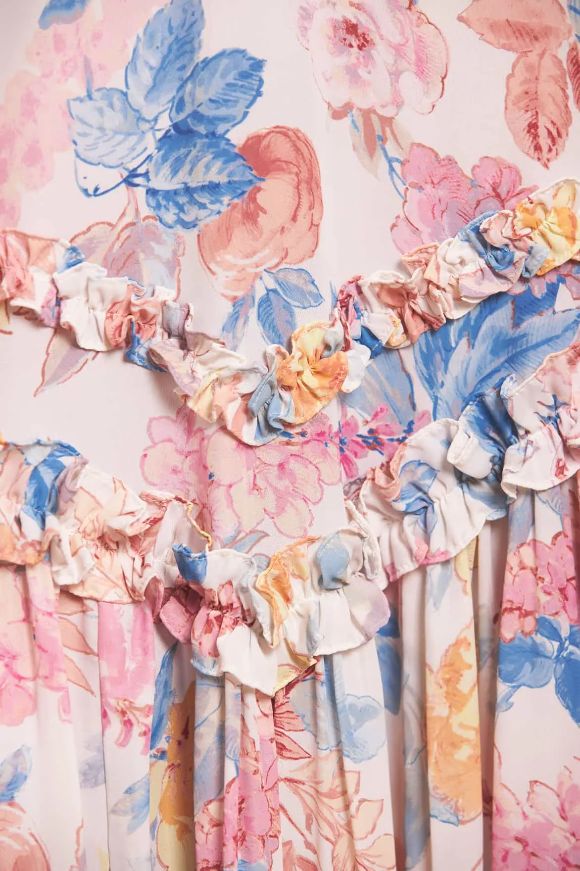 Mariannes Floral Satin V-Neck Ballerina Dress Sophisticated Waistband Fit Sweetheart Cut