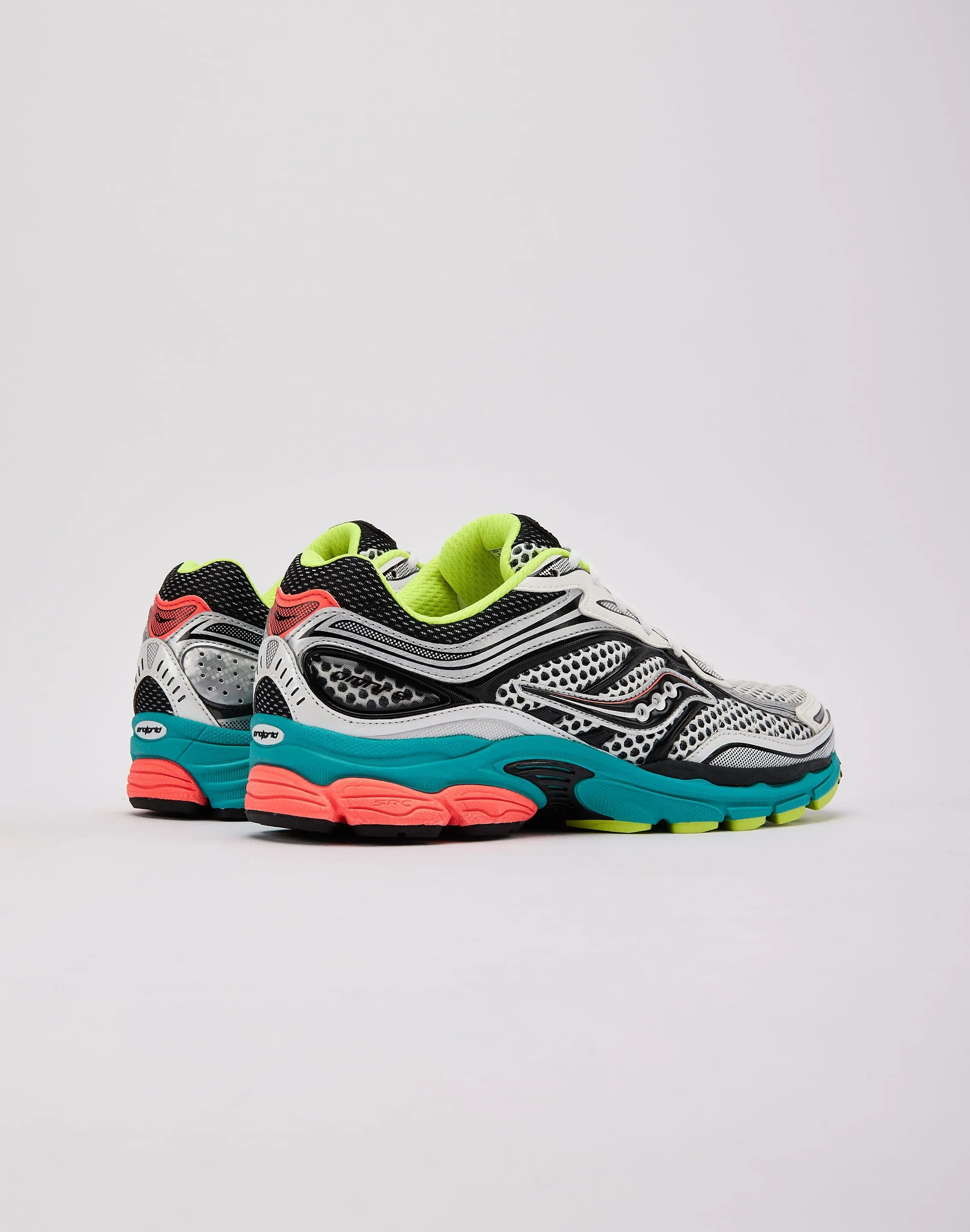 Light - weight laces Saucony ProGrid Omni 9