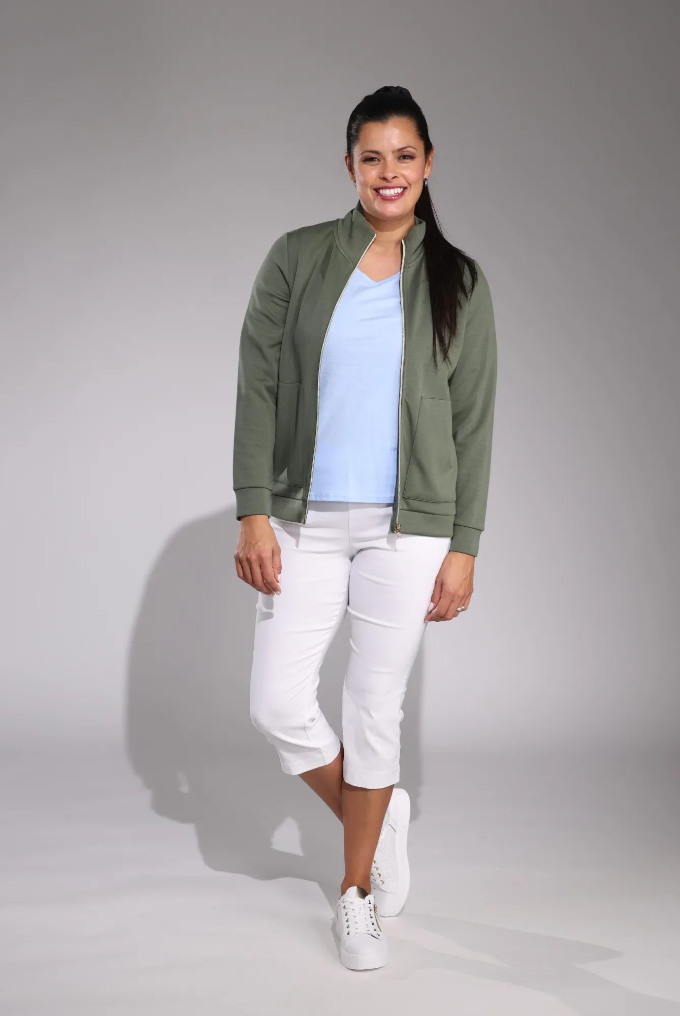 Wardrobe Essential NonIrritatingSeams Mid Calf Pants | WHITE | 7346C1