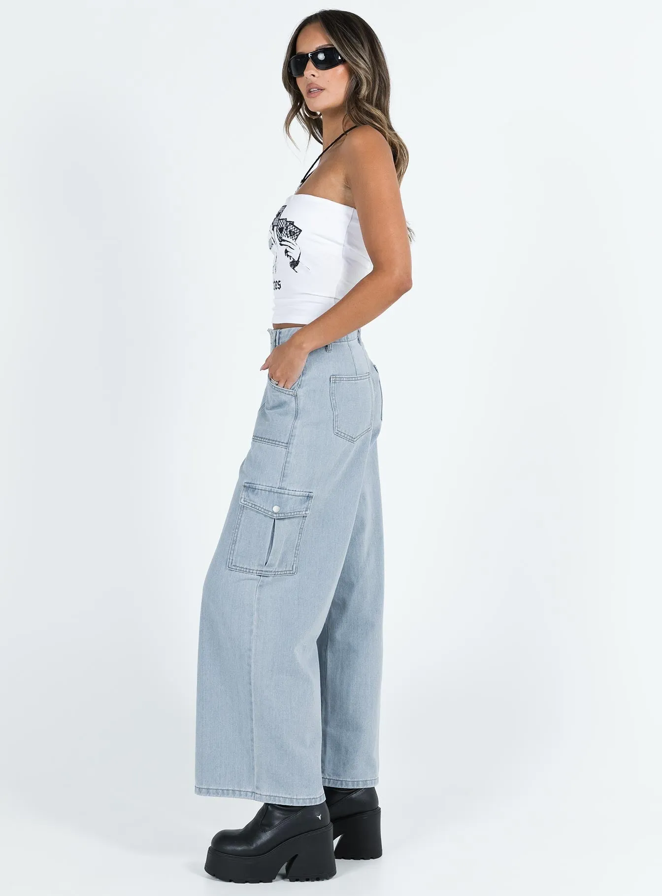 Weighted Hemline Traveler Gear Morning Stroll Adrianne Wide Leg Cargo Jeans Light Wash Denim
