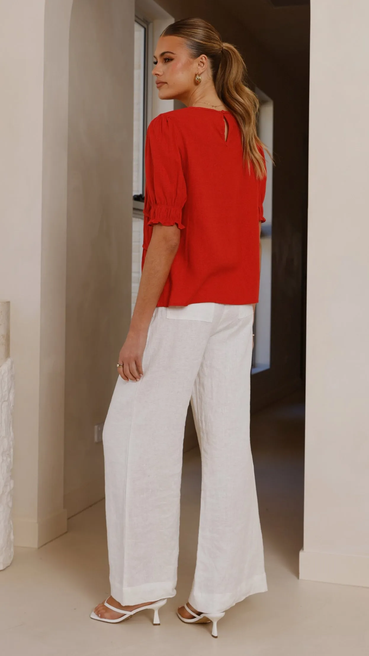 Net Fit Kai Short Sleeve Top - Red