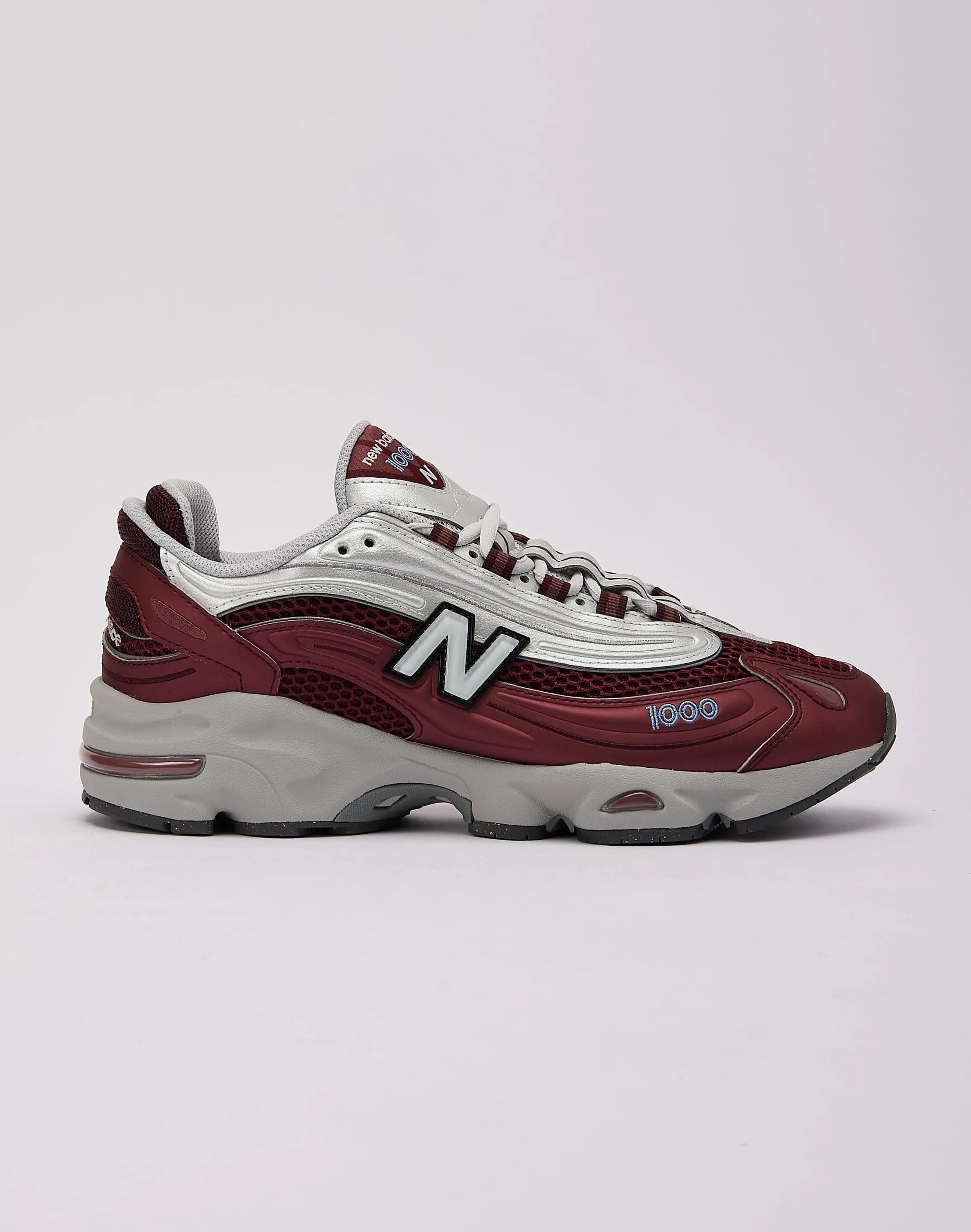 running shoes for sports enthusiasts New Balance 1000