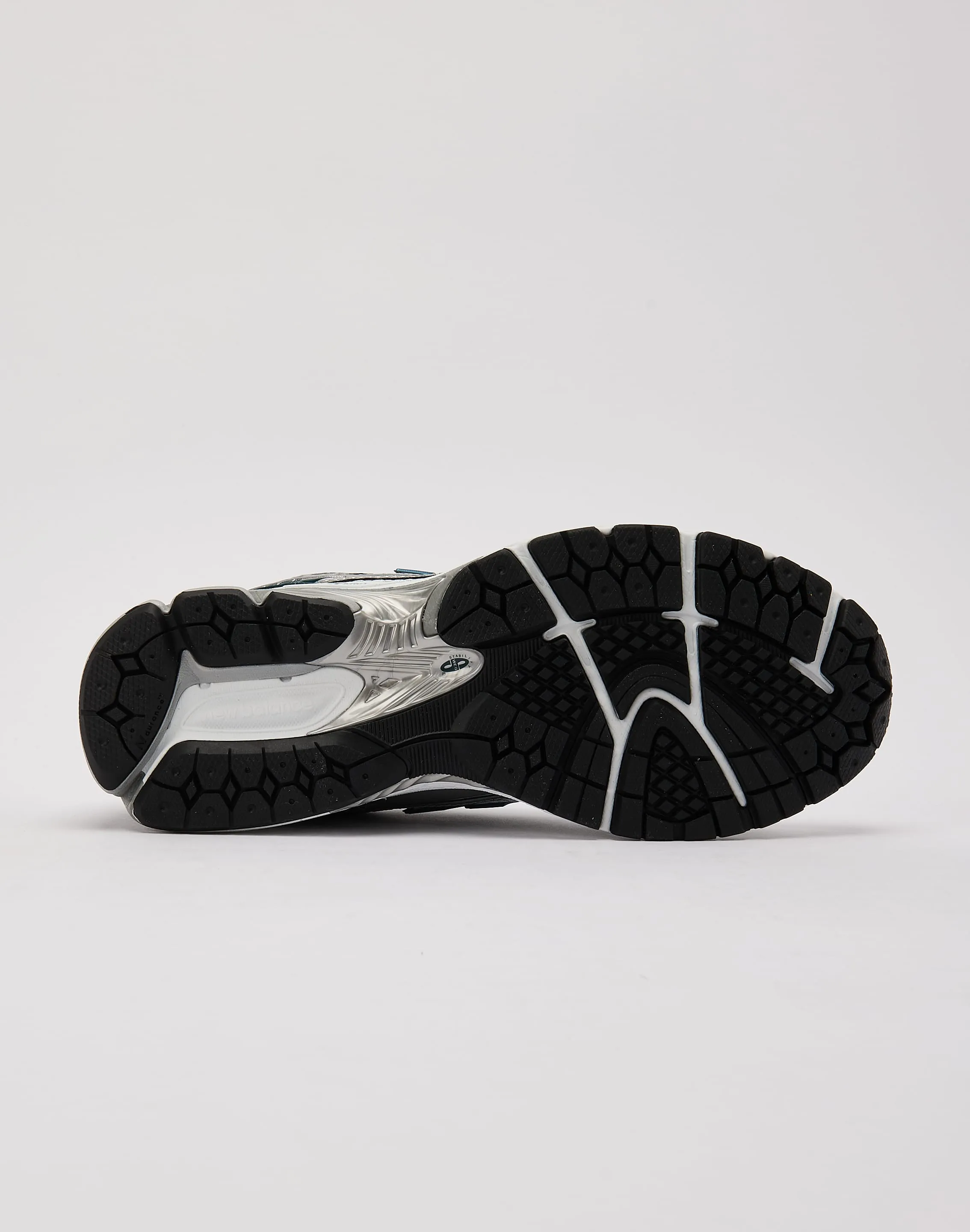 New Balance 1906R casual running footwear