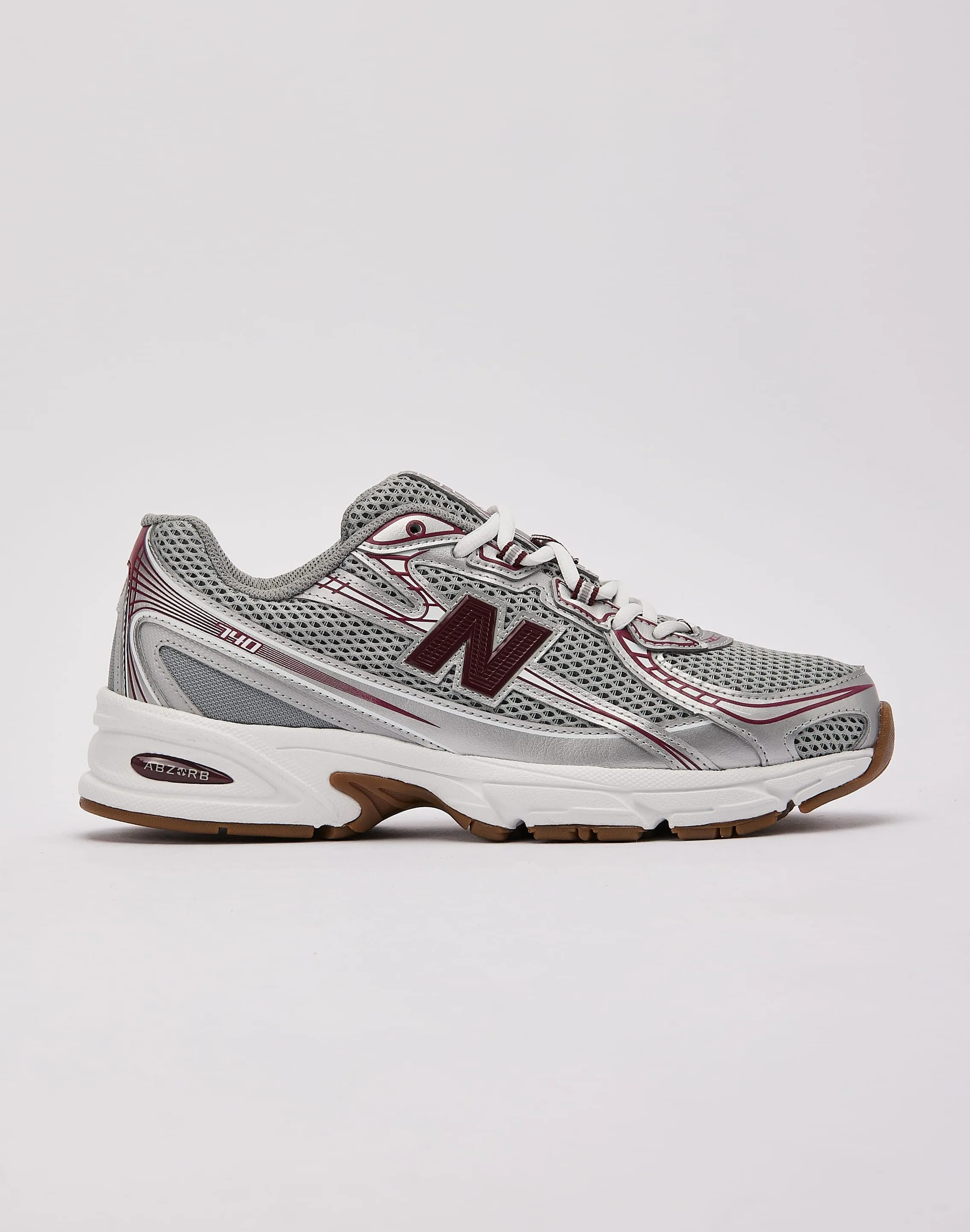 Smooth Motion New Balance 740
