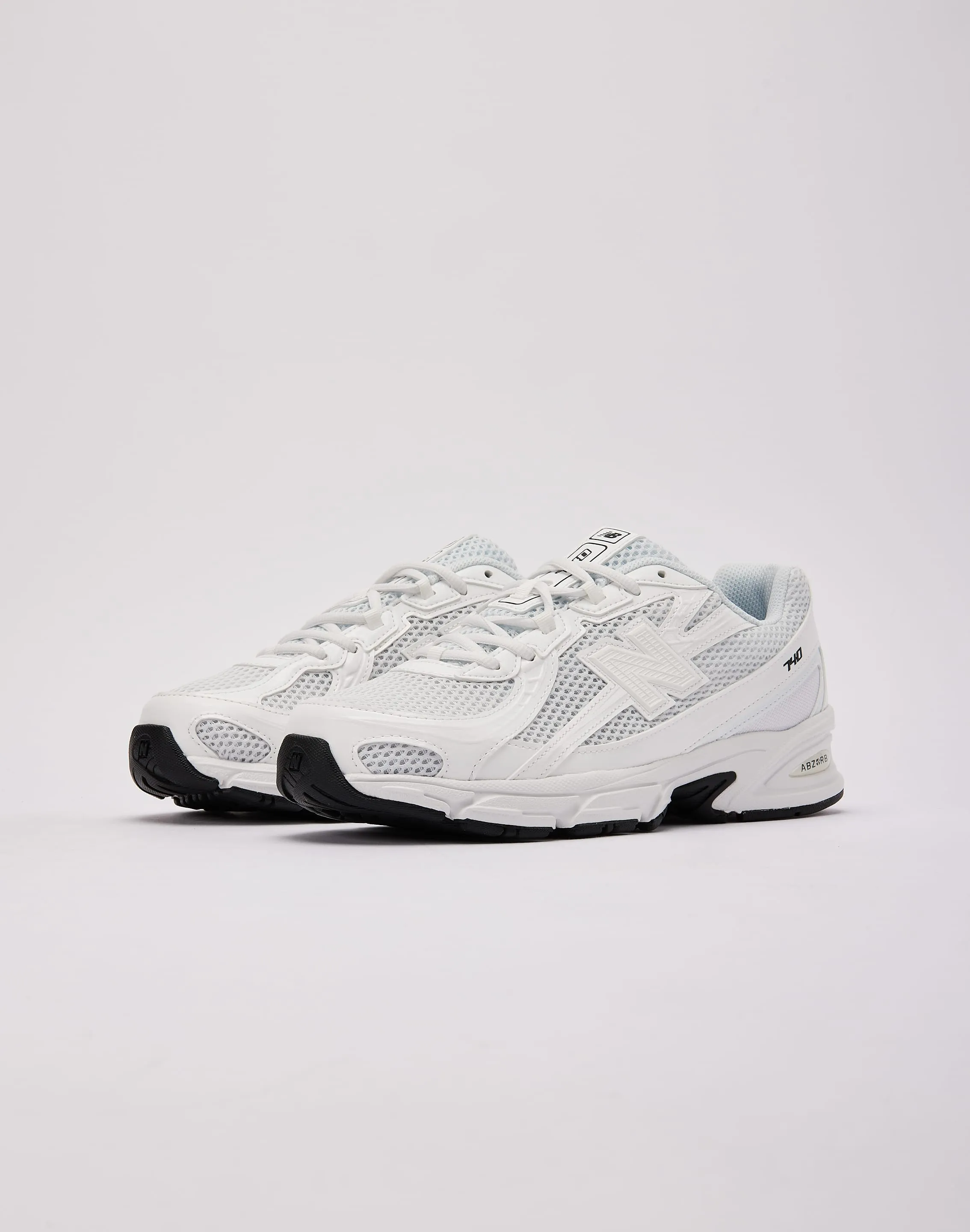 New Balance 740 Propulsion Technology Stable Grip Design